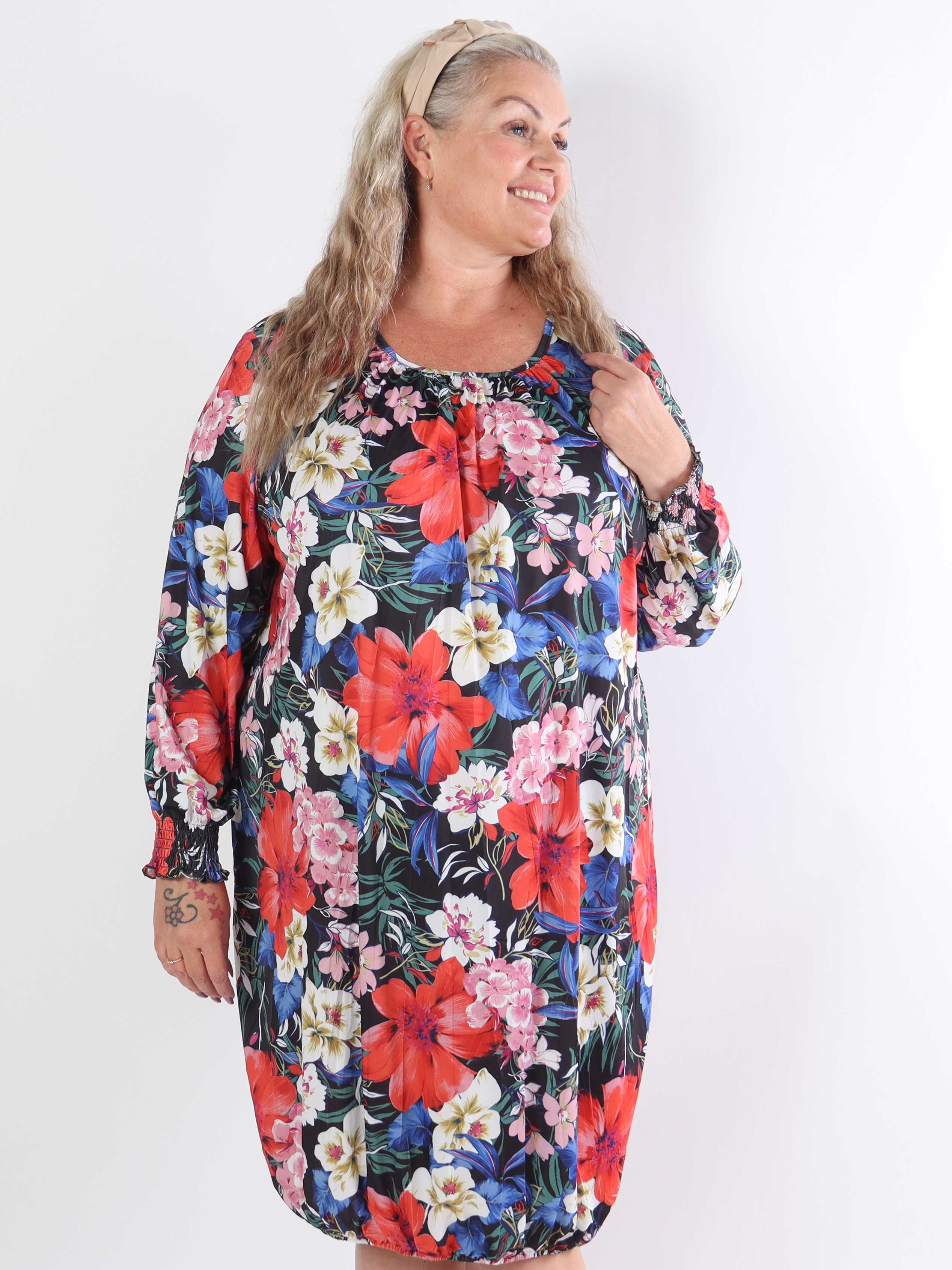 Miracle Floral Dress L/S - Blommig klänning i plusstorlek med resår