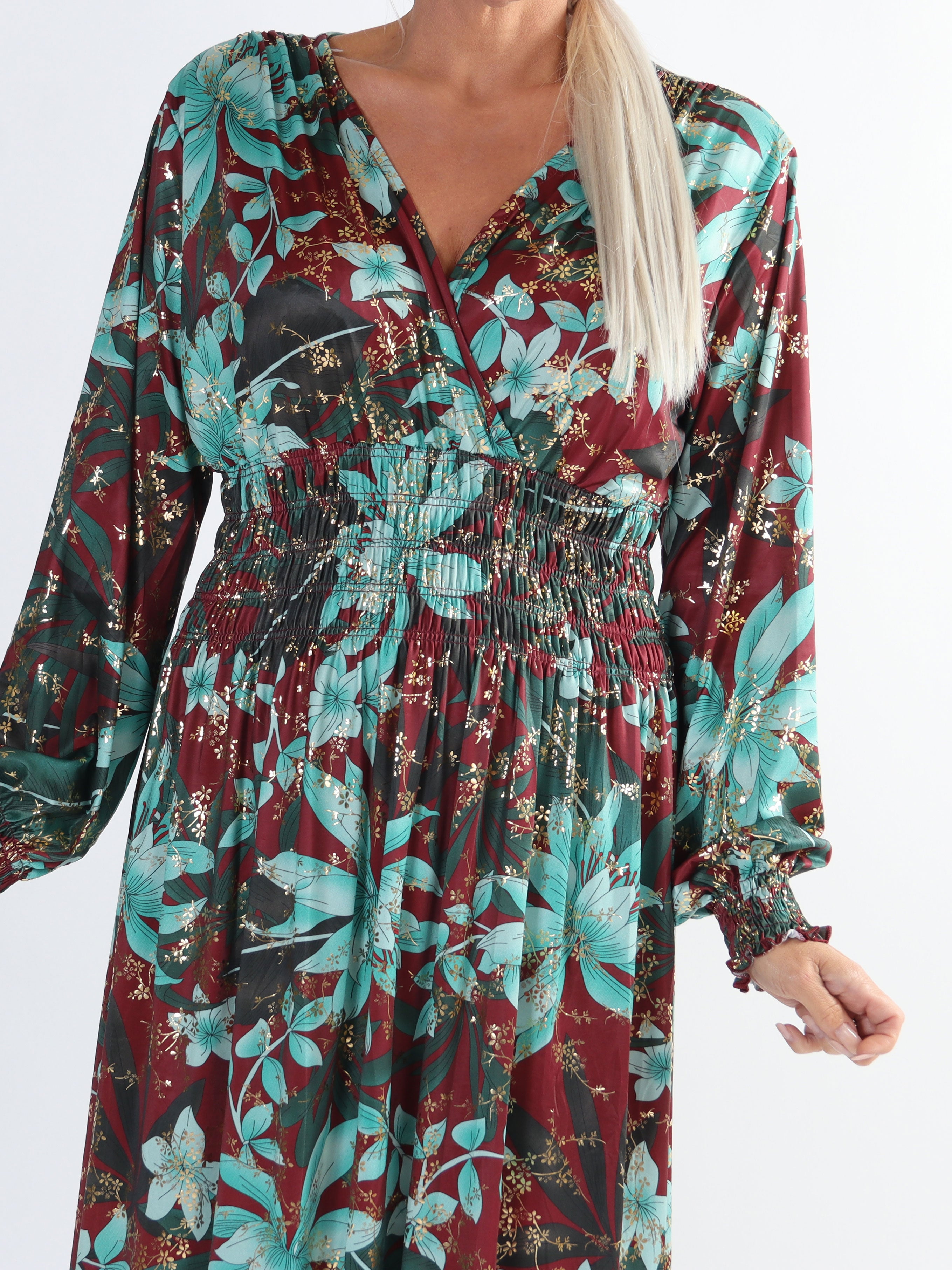 Pams Midi L/S - Plus size klänning i skrynkelfritt tyg med långa ärmar