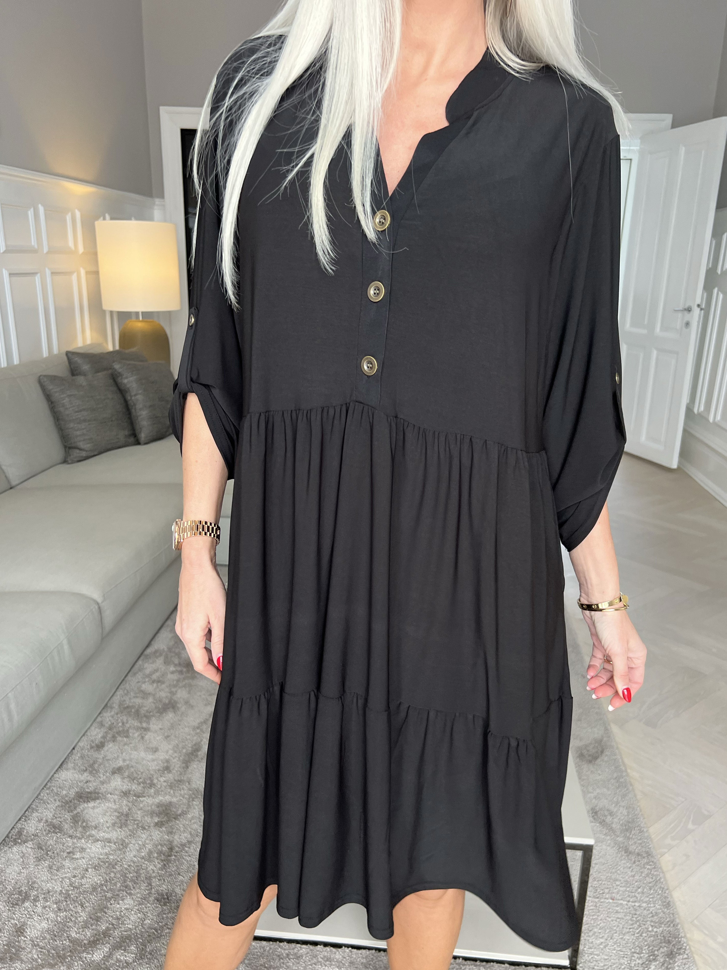 Milano Plain Midi - Enfärgad klänning med lager på lager look