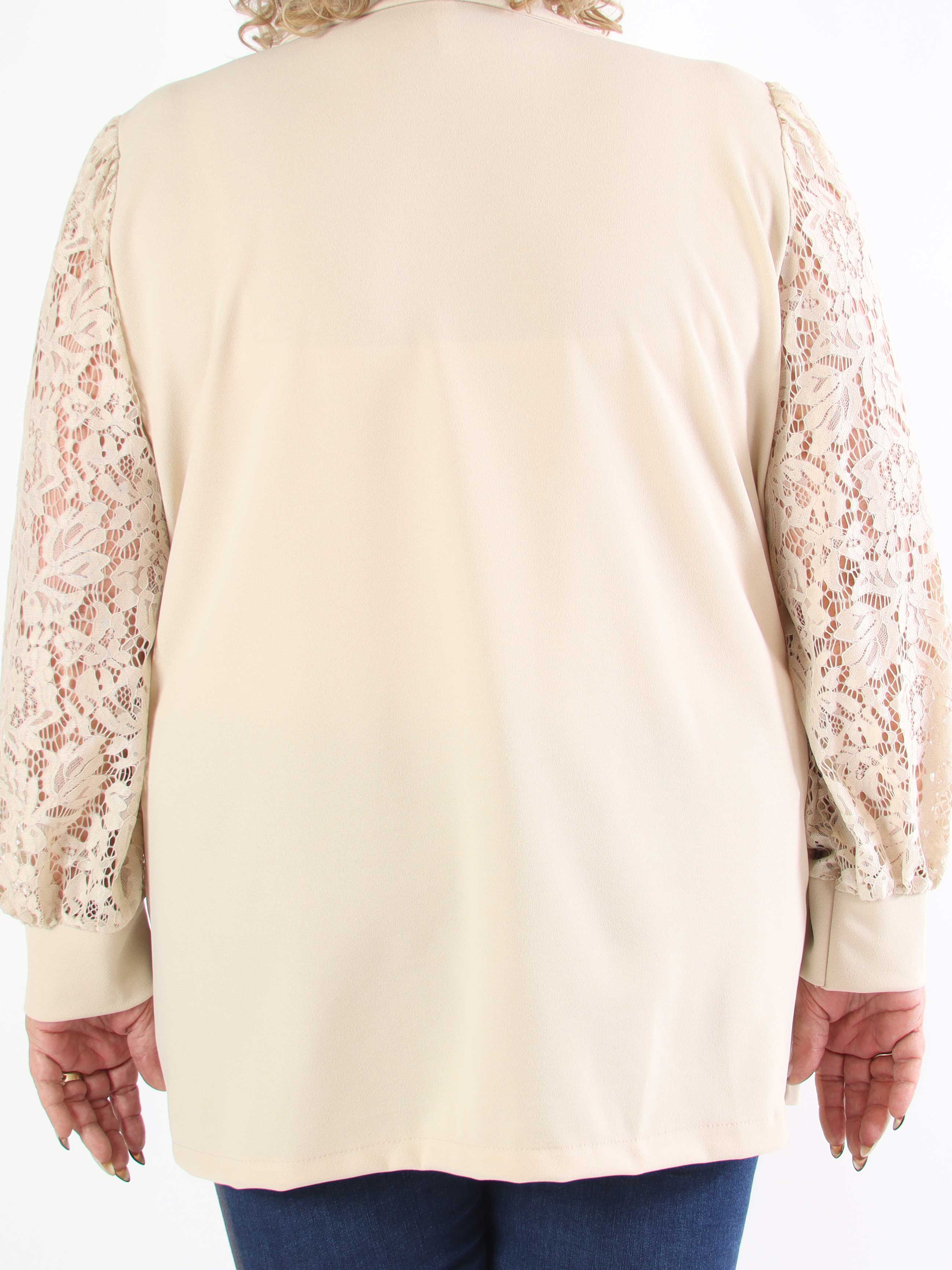 Kata Lace - Oversized blazer med ärmar i spets