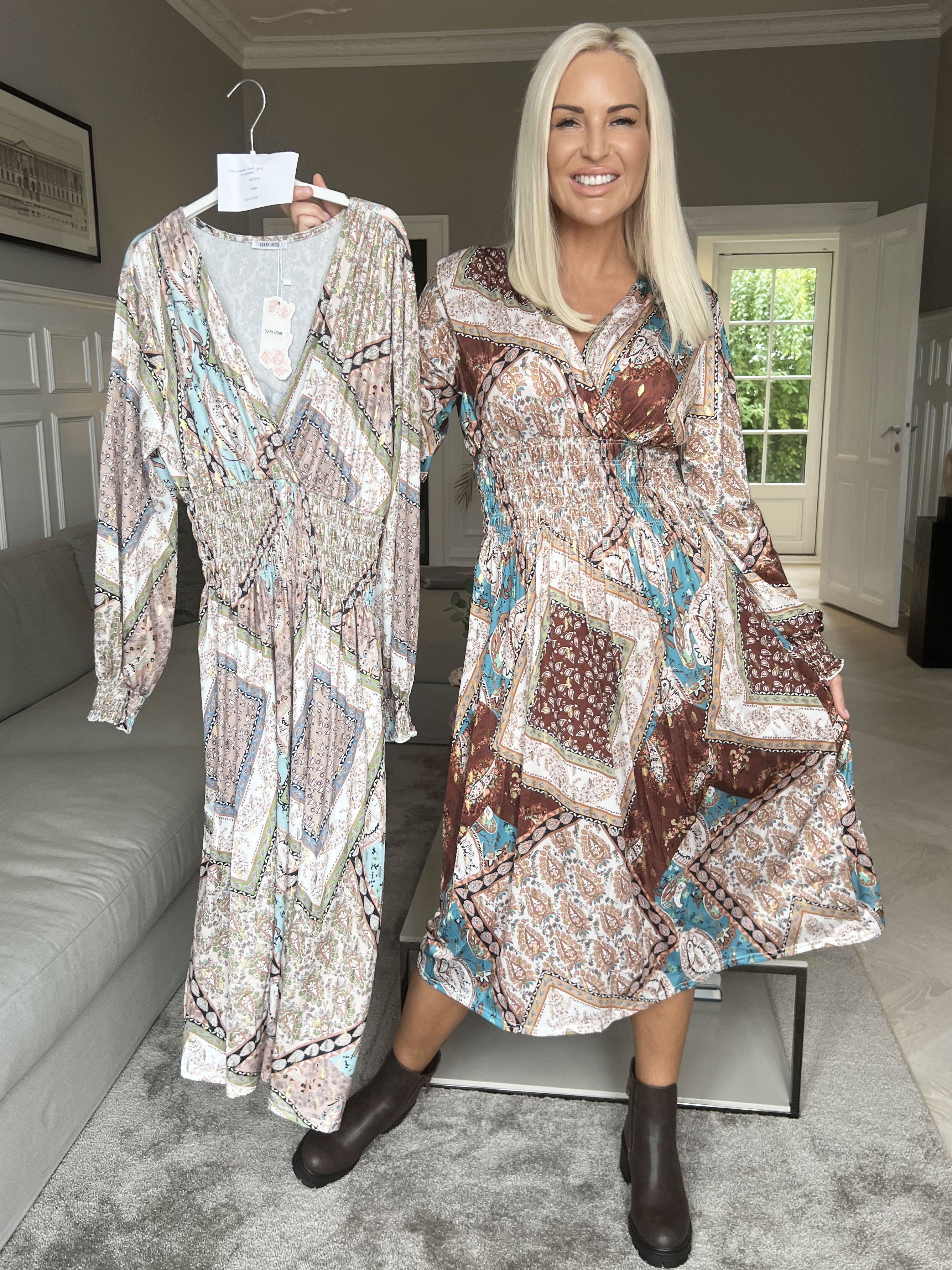 Pams Paisley Midi L/S - Elastisk klänning i skrynkelfritt tyg med långa ärmar