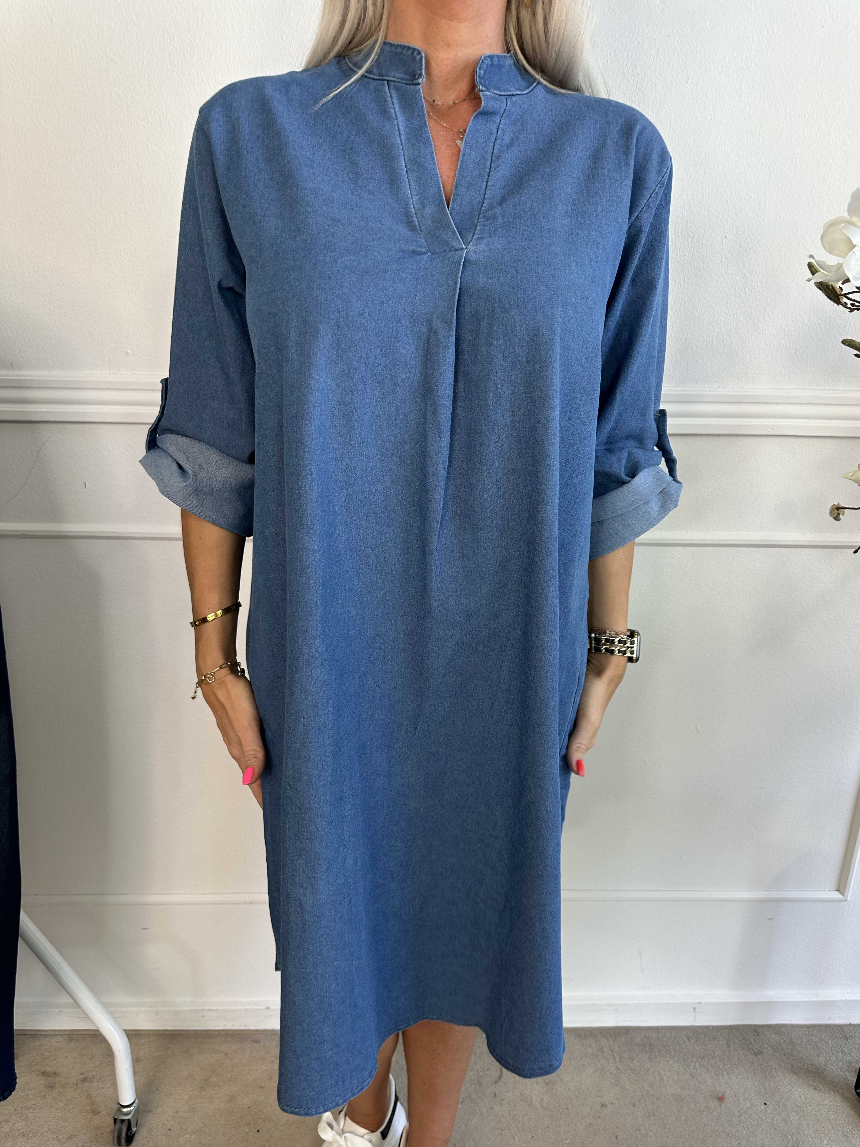 Vanesa Denim Dress - Lätt klänning i bomullstyg