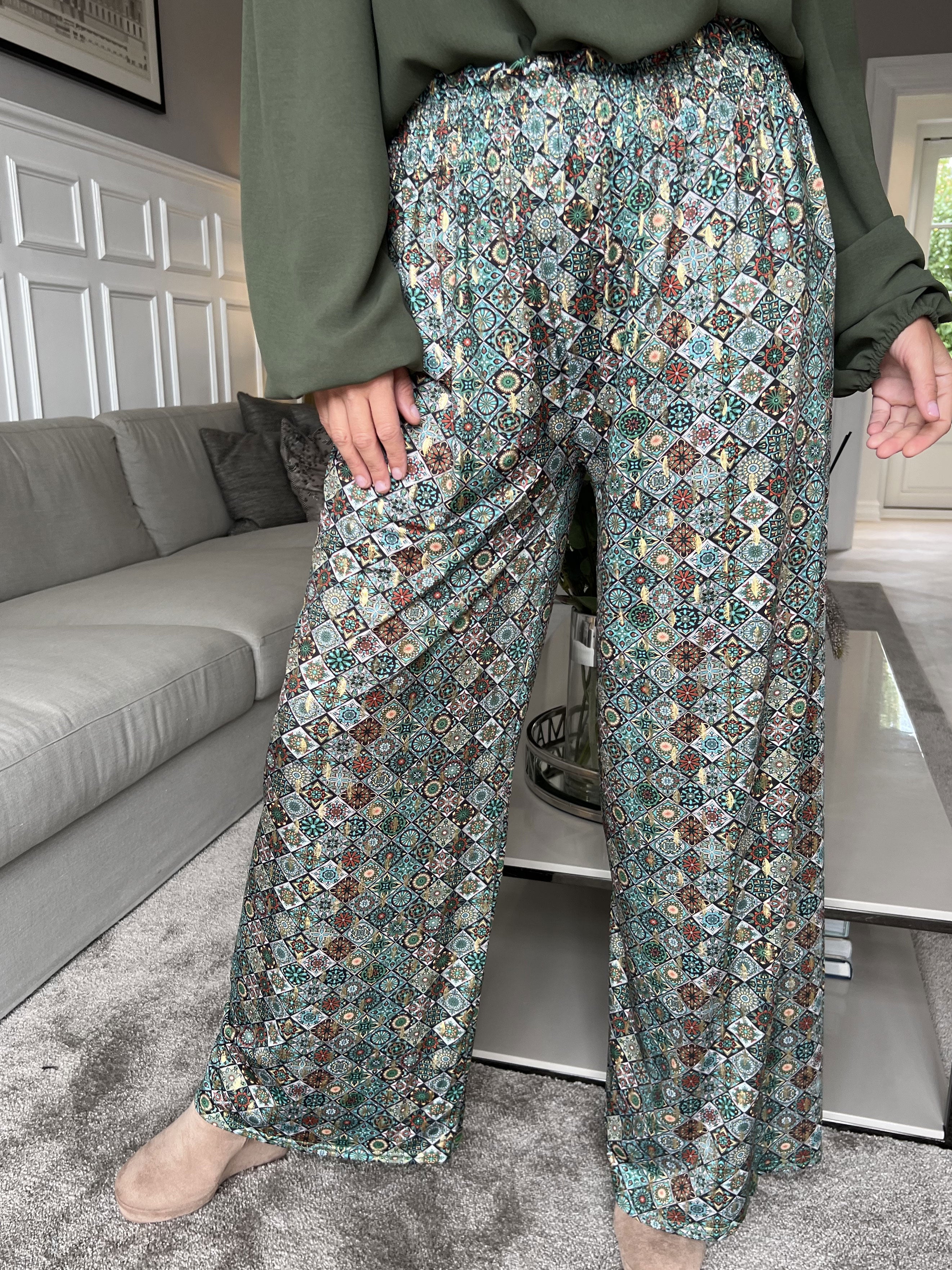 Pams Pants Mosaic - Lösa mönstrade byxor i elastiskt tyg