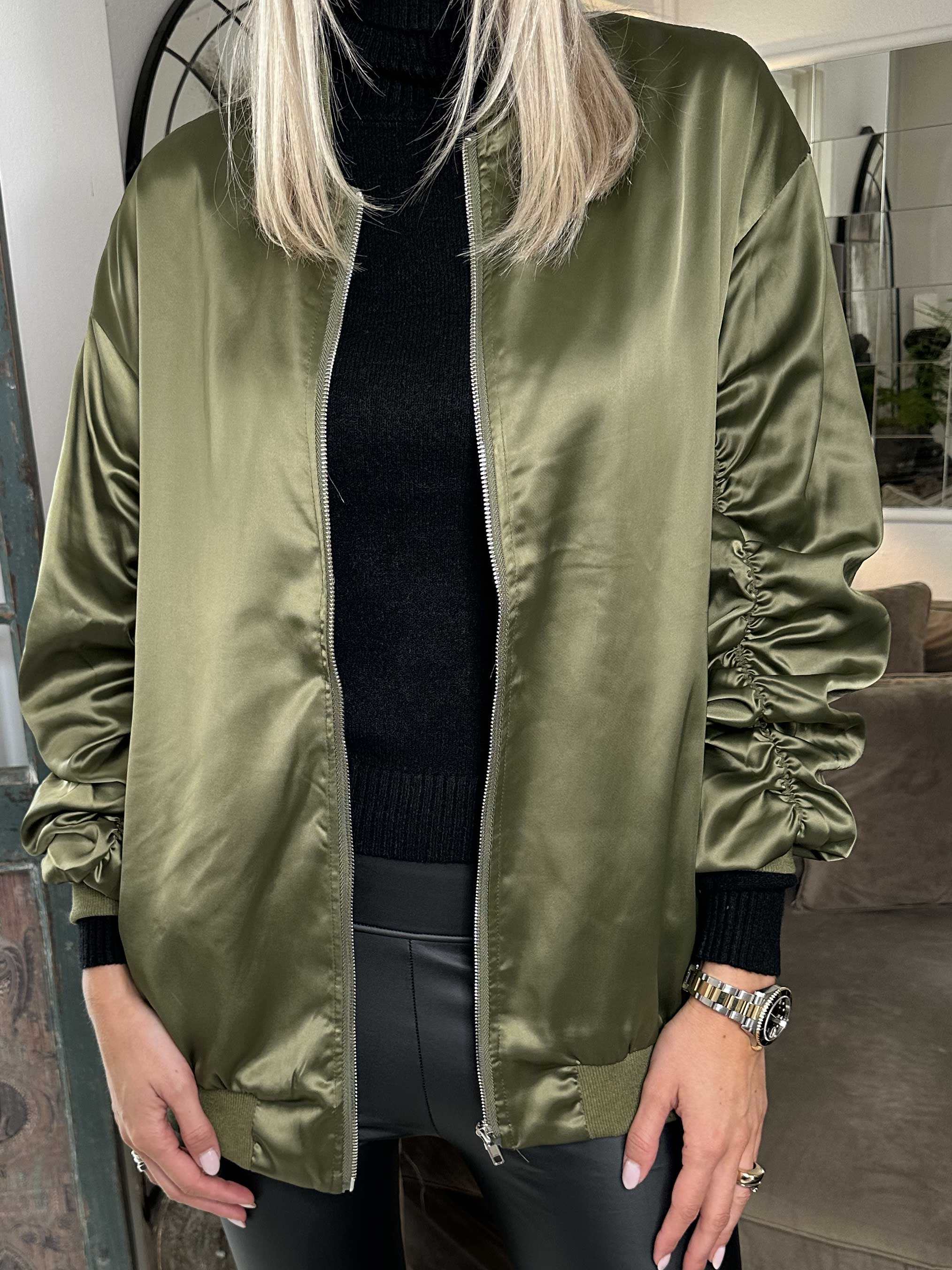 Idalia - Shiny lätt jacka med dragkedja