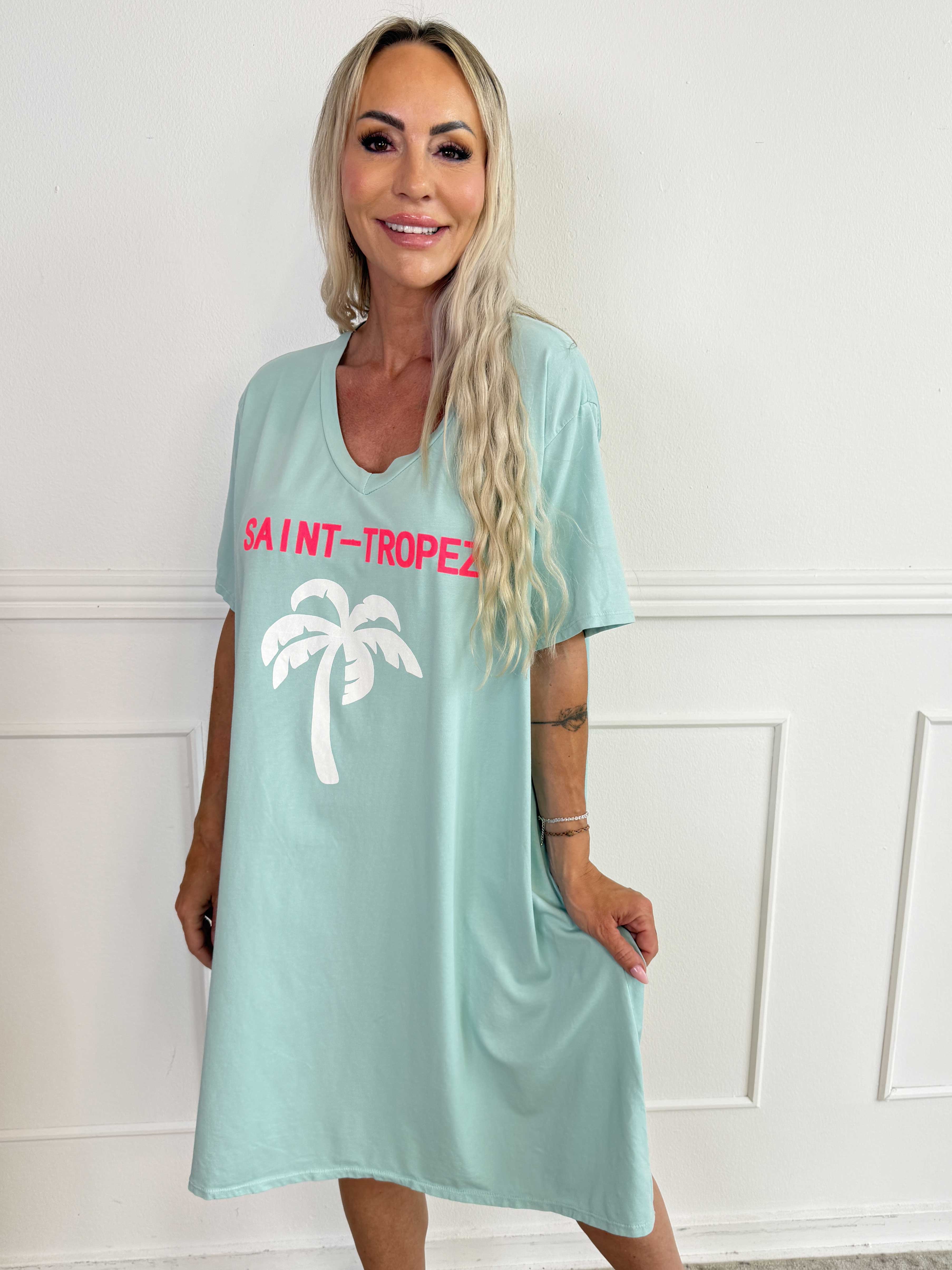 Janina - Blød t-shirtkjole i bomuld med palme på maven