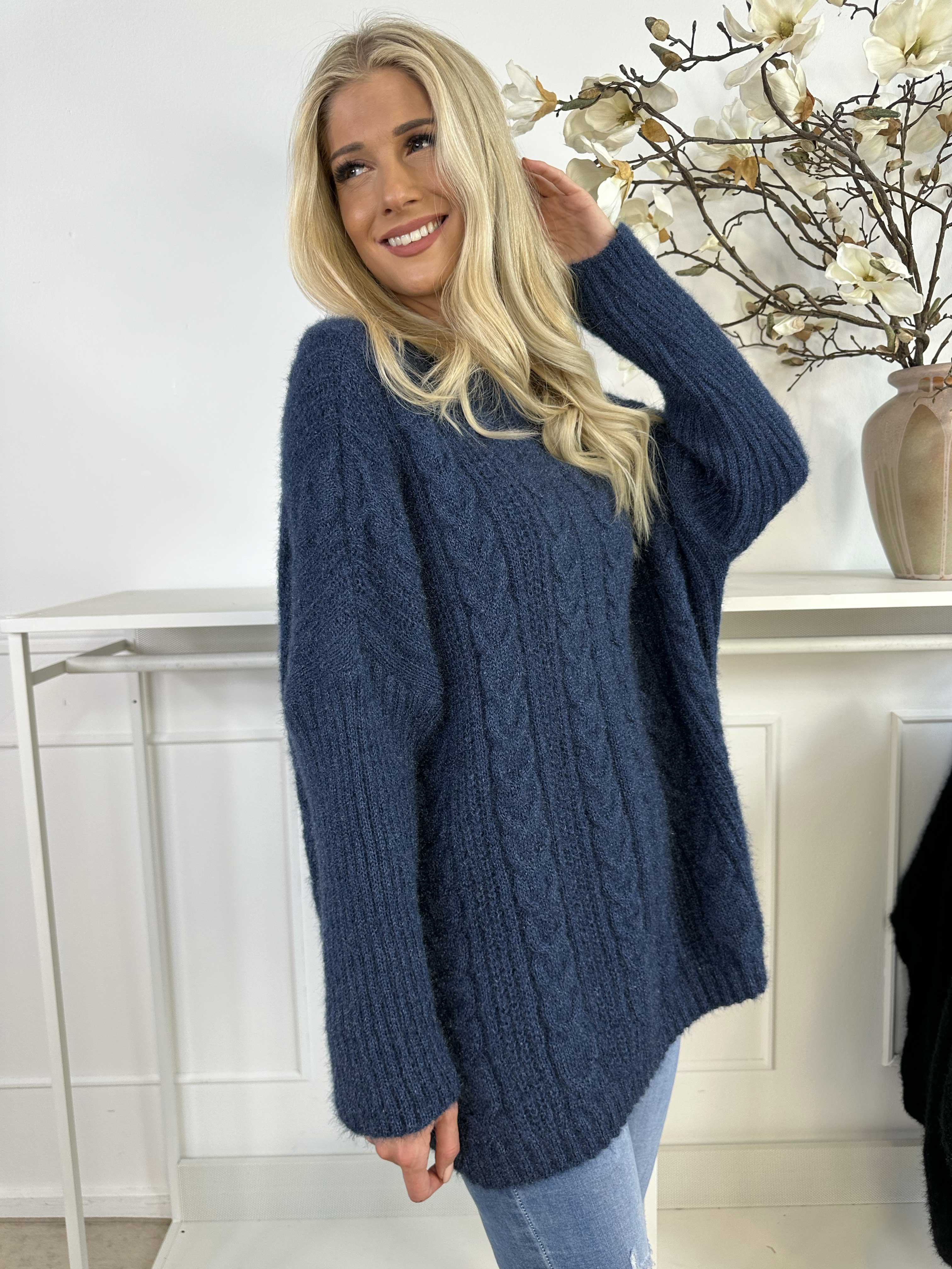 Johanna - Stickad blus i glansig trikå
