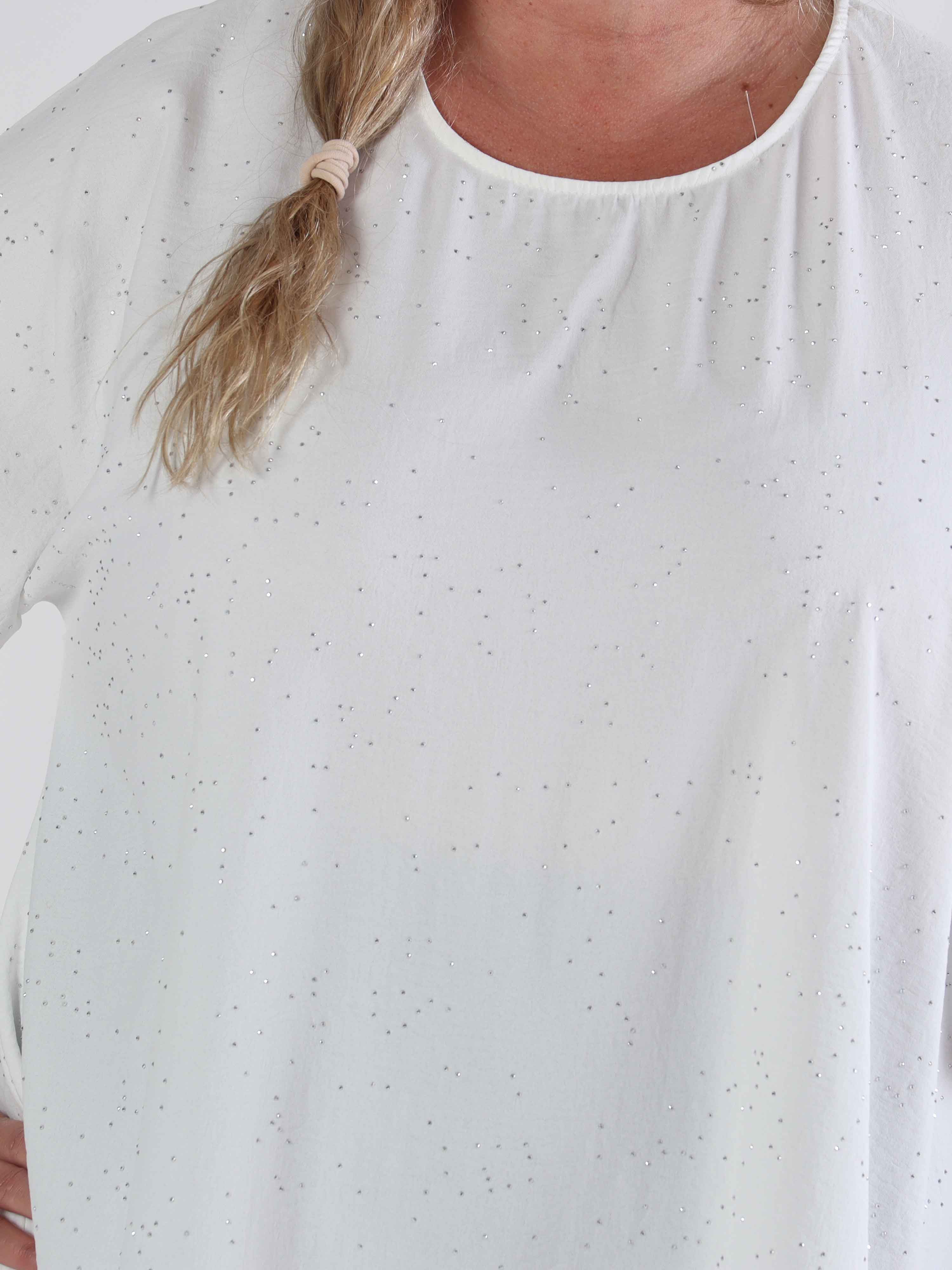 Johanne - Enfärgad klänning i stor storlek med utsmyckning av fuskpäls