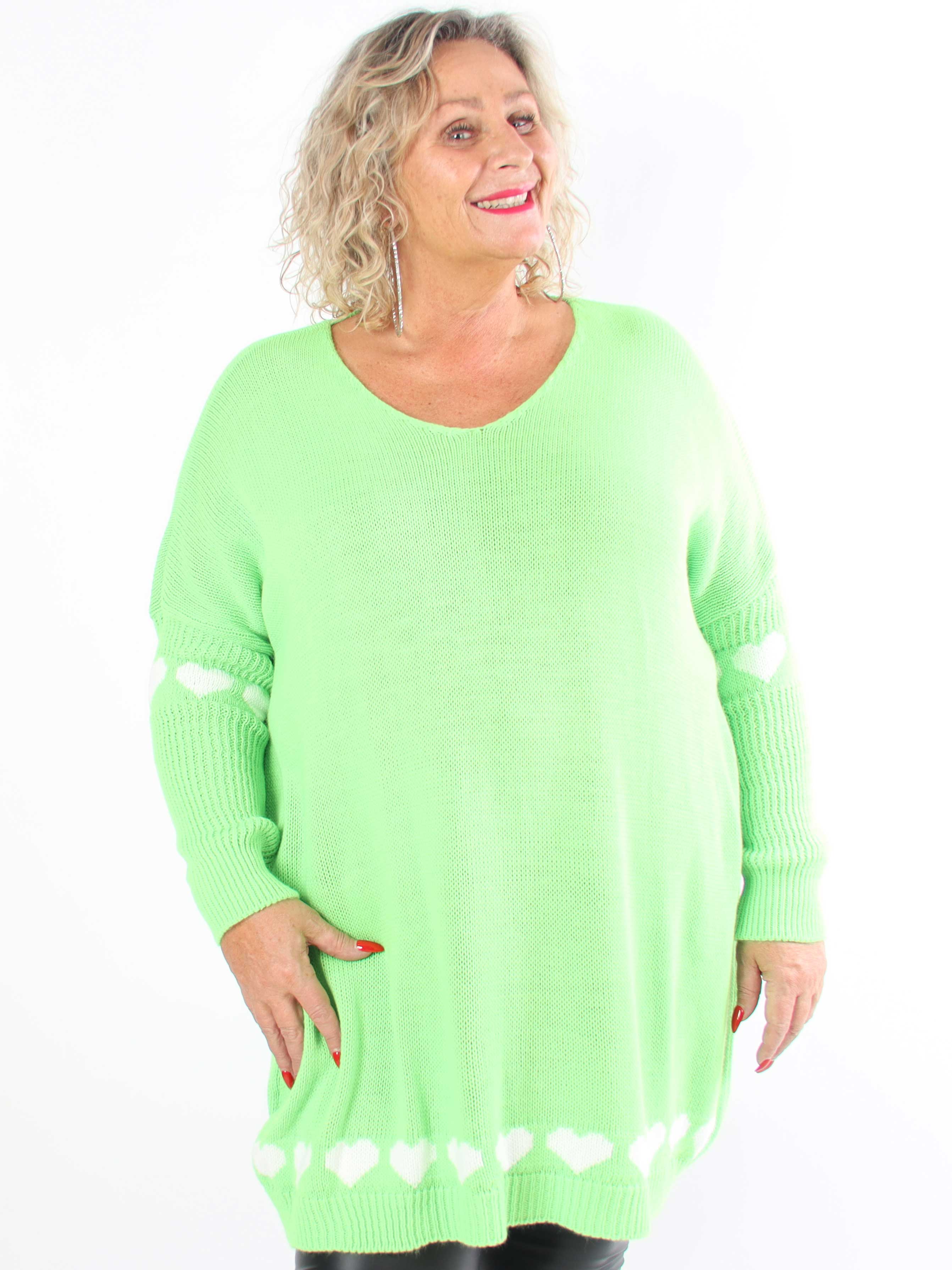 Katerina - Plus size-stickad tröja med söta hjärtdetaljer