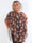 Kenya Gingerbread - Tunikaklänning i plus size med chiffonglager och jultryck