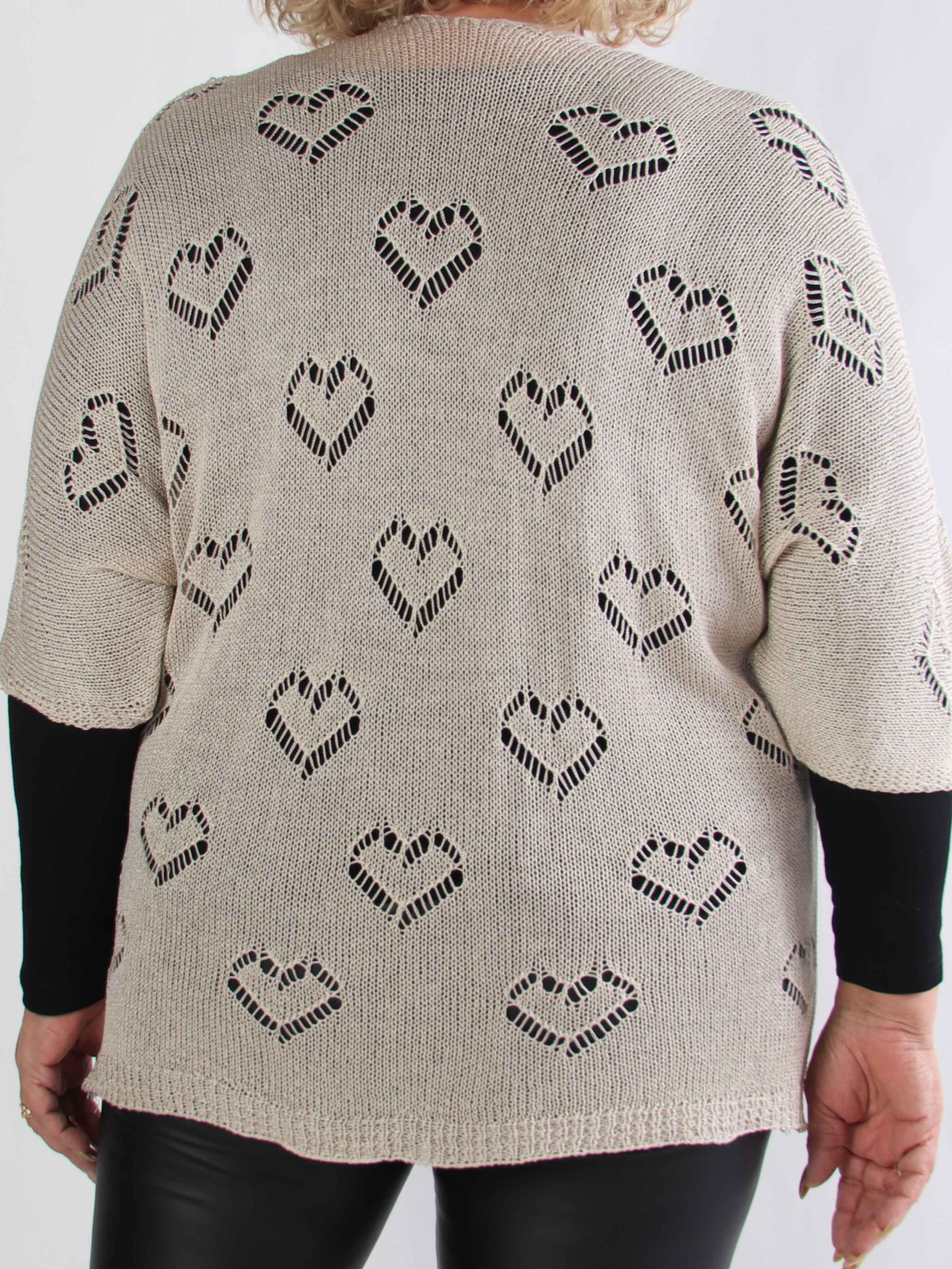 Kerry - Plus size strikcardigan med fint hullet hjertemønster