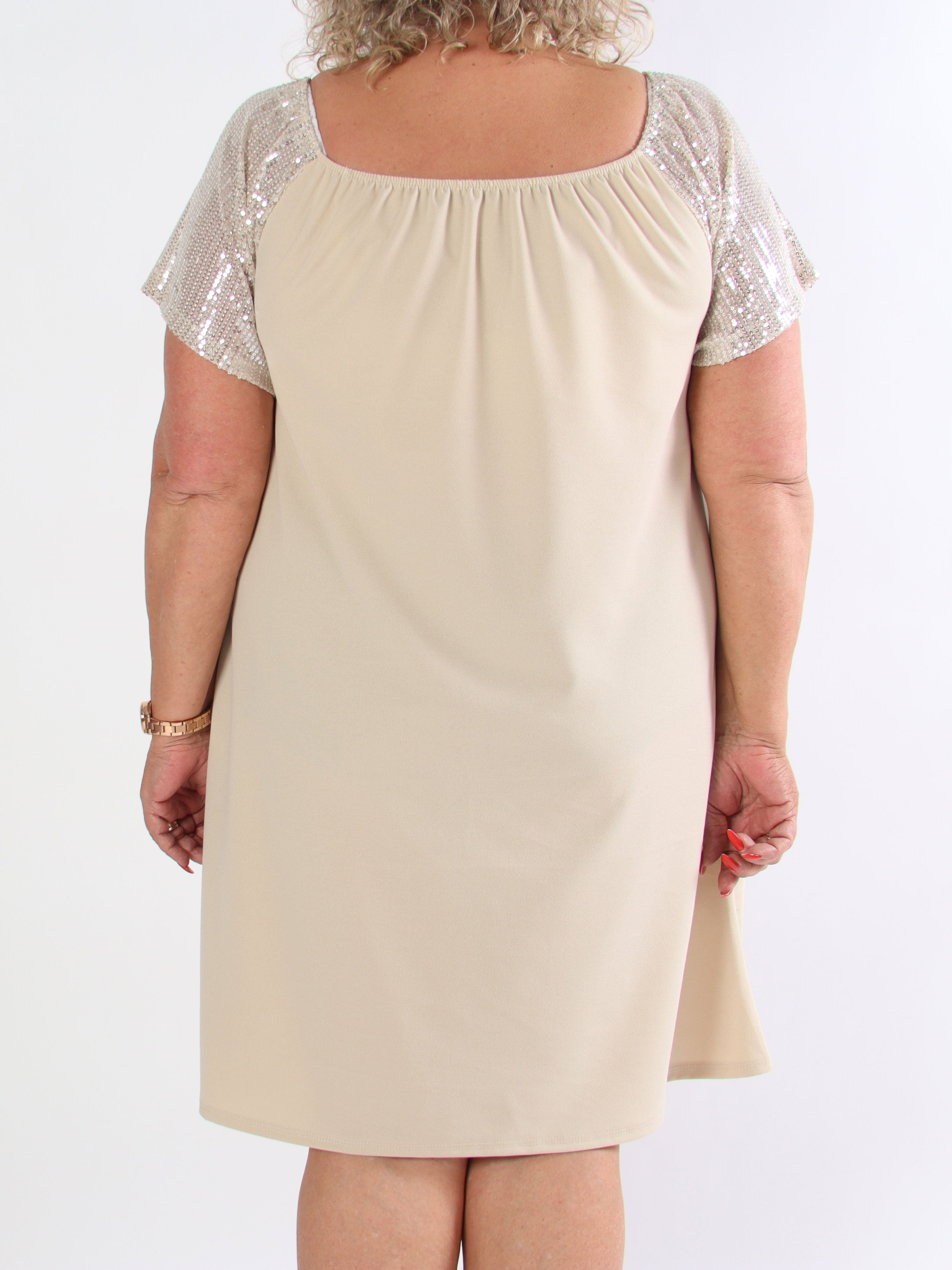 Kim - Söt elastisk plus size klänning med paljettärmar