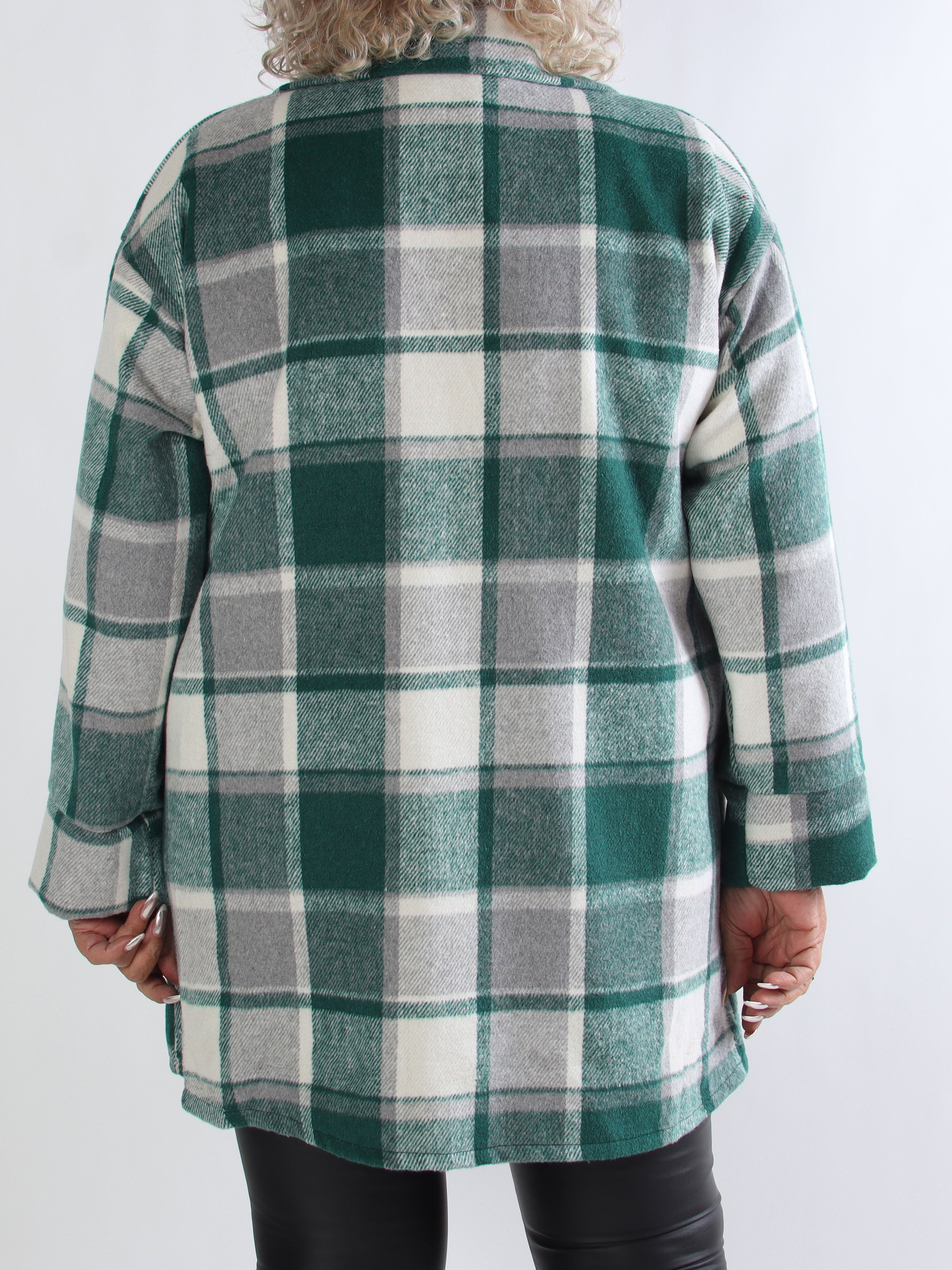 Lagos - Mjuk rutig plus size skjortjacka i viskos