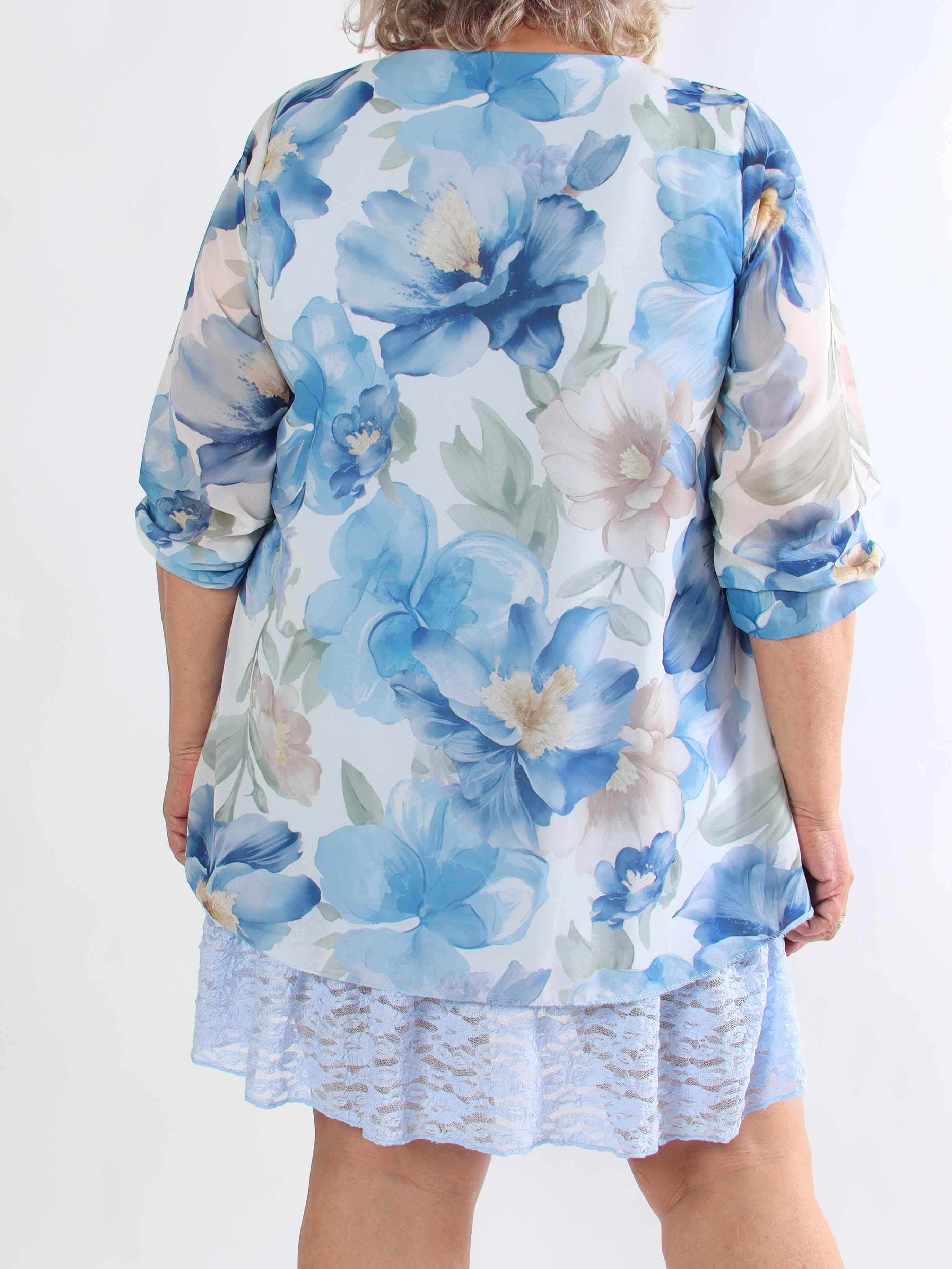 Lauren - Blommig plus size chiffongklänning med tunika och spetskant