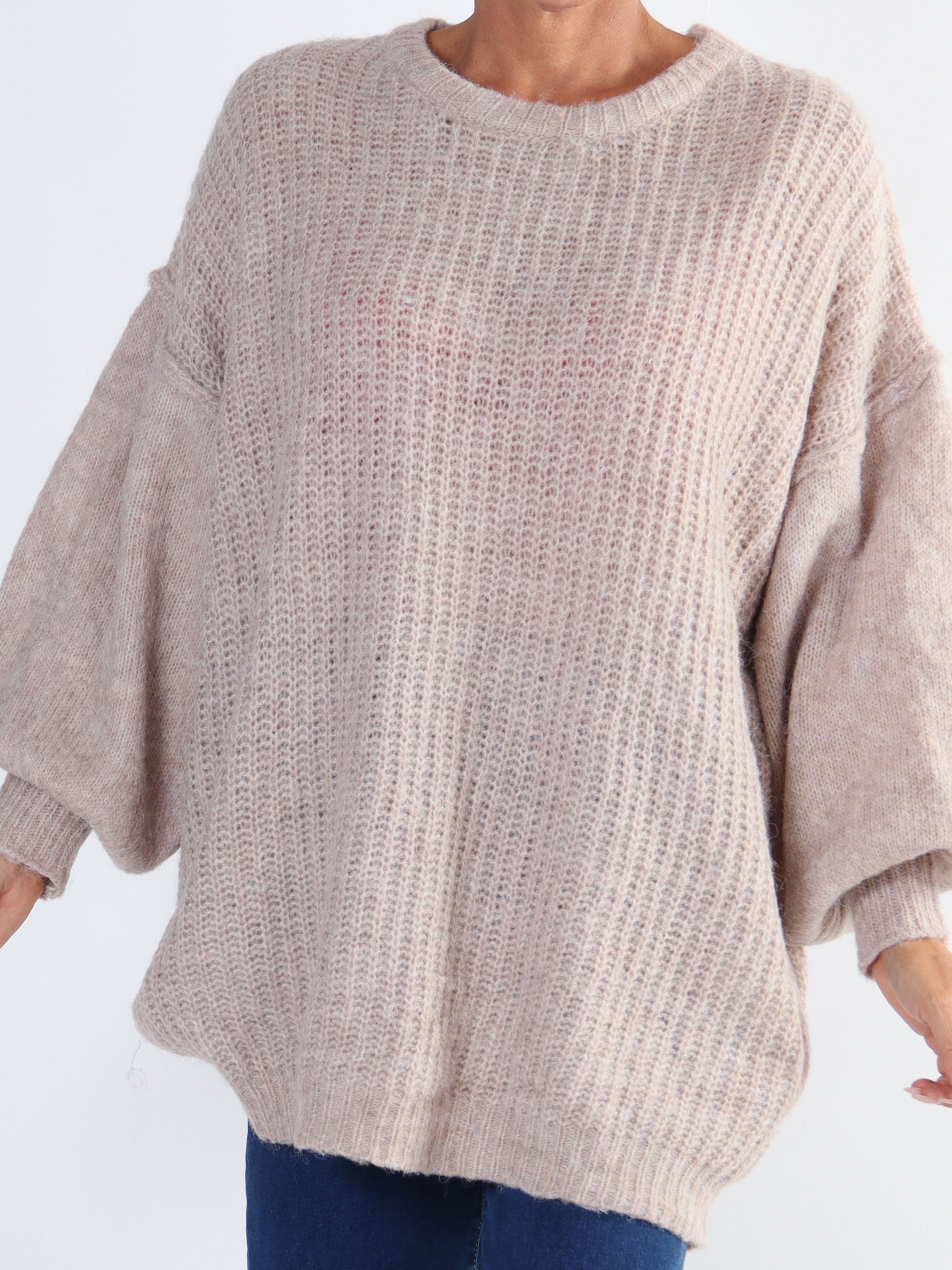 Leana - Lång mjuk plus size stickad blus med ballongärmar