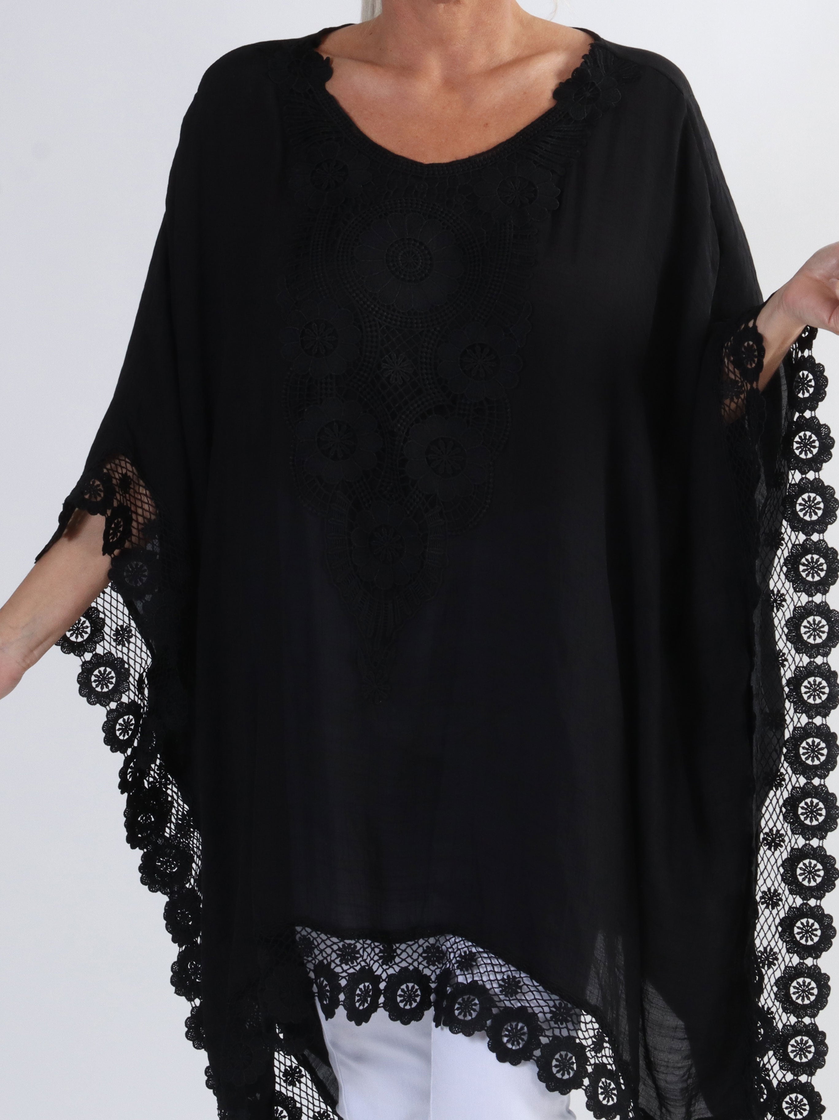 Leslie - Vacker plus size tunika med spetskanter