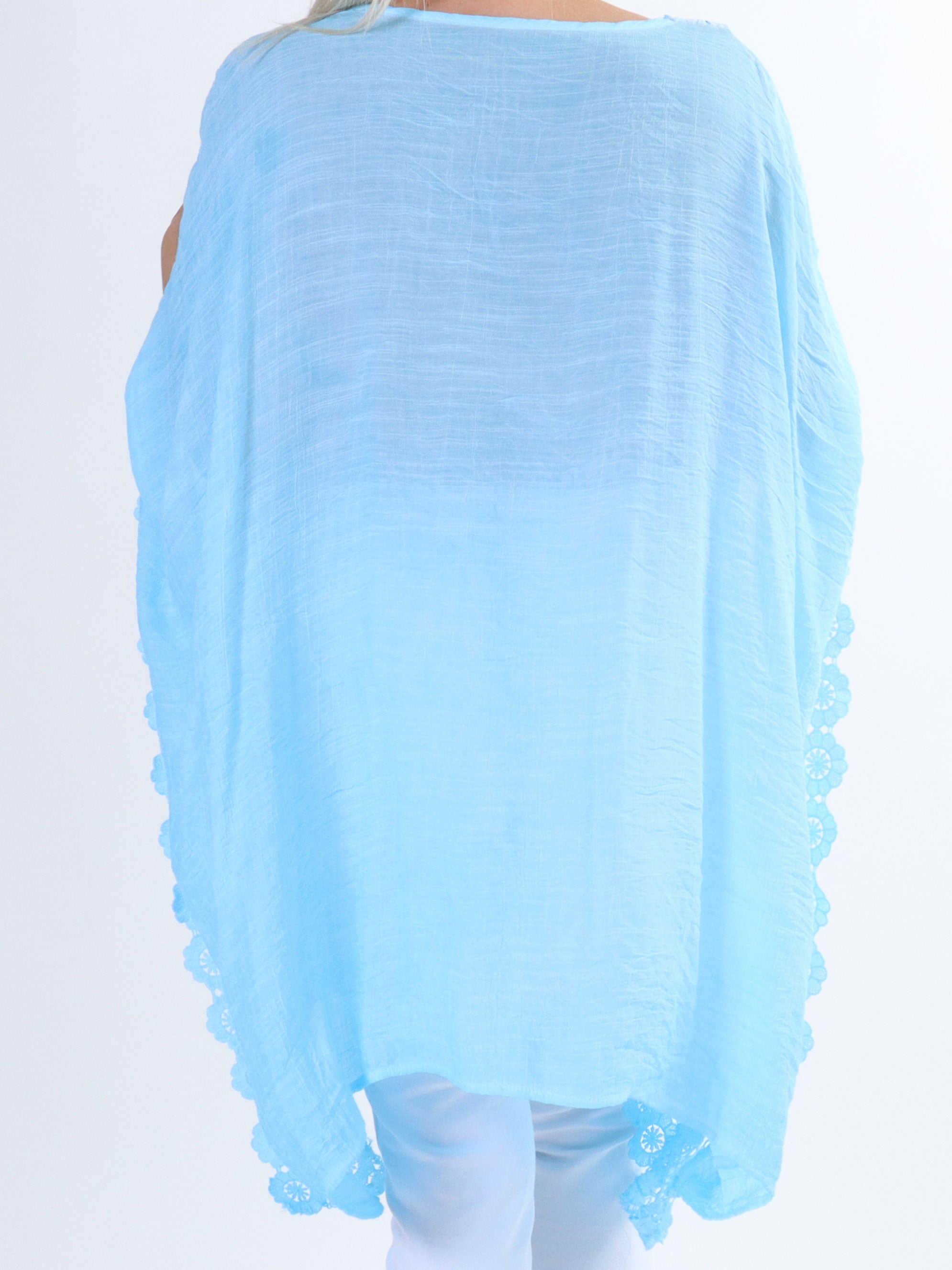 Leslie - Vacker plus size tunika med spetskanter