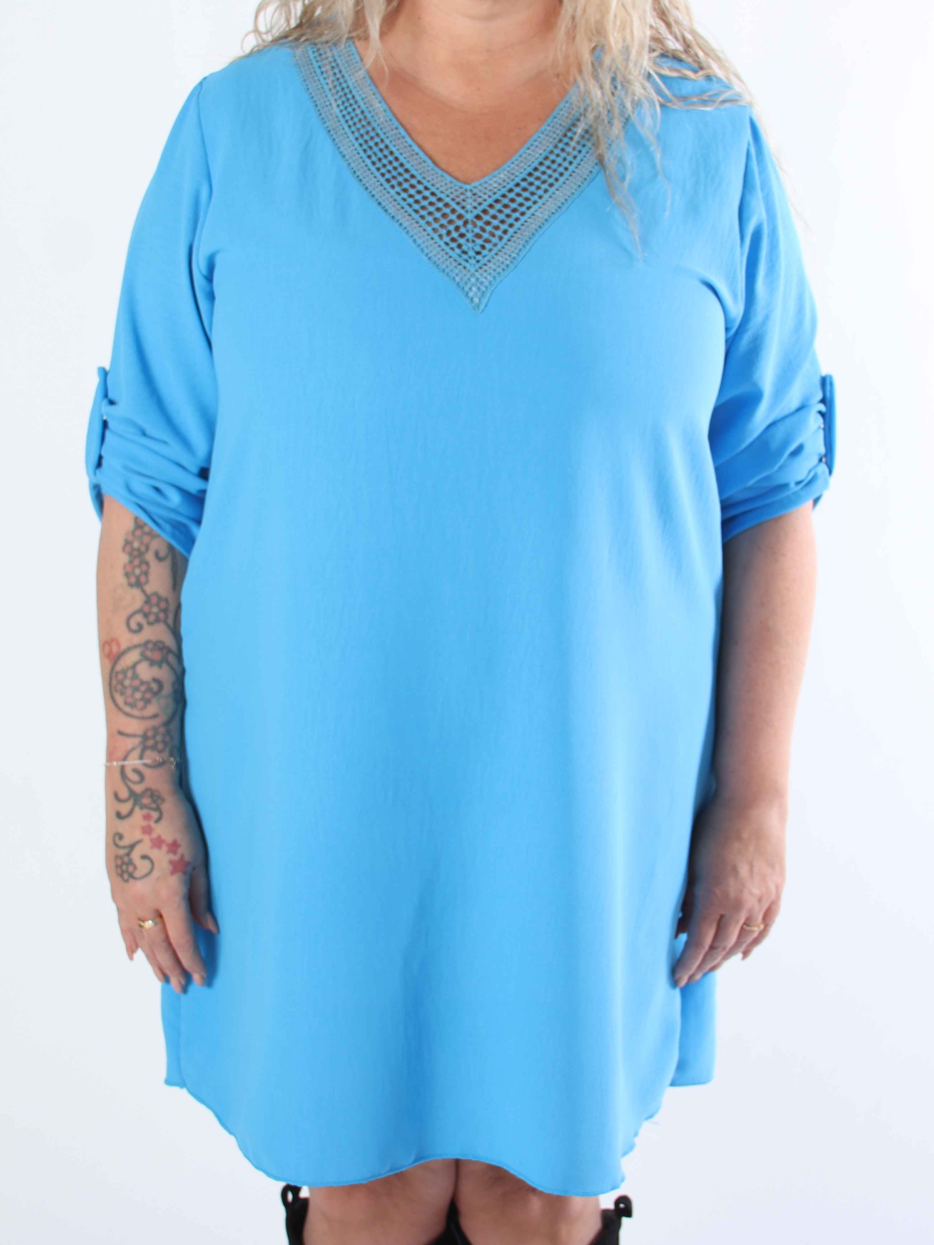 Lily - Plus size tunikaklänning i viskos med paljetter