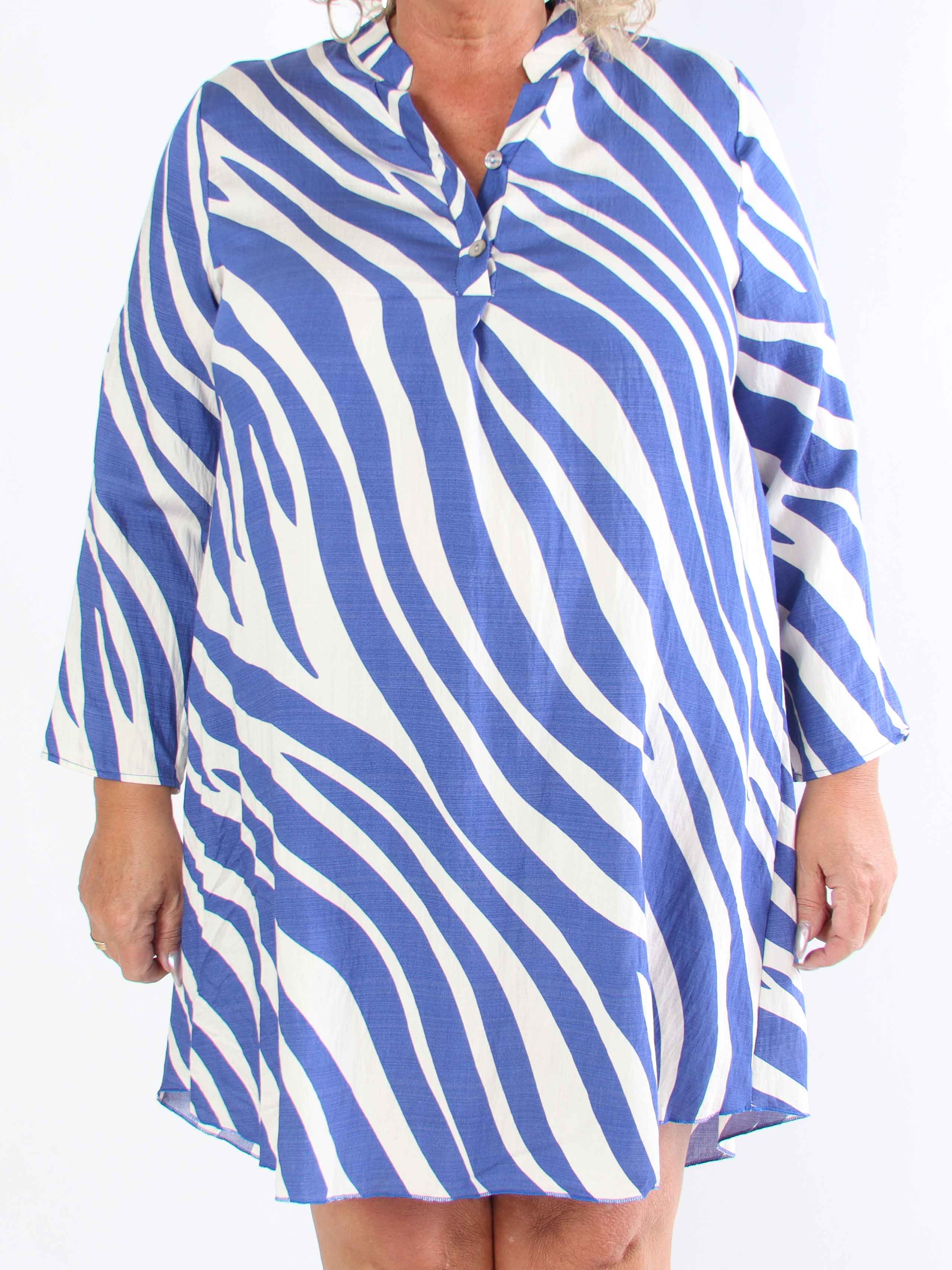 Luna - Randig plus size tunikaklänning i viskos
