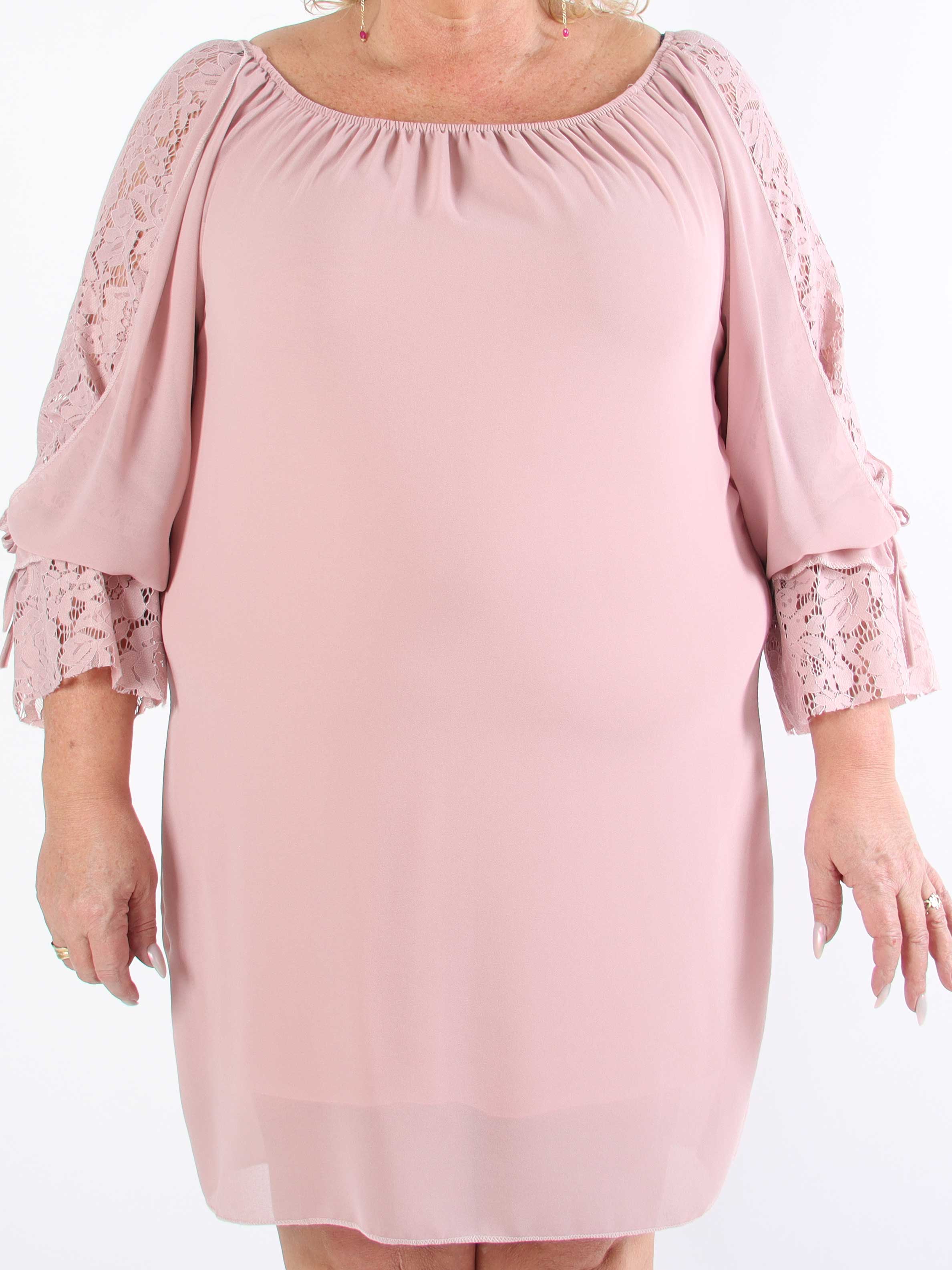 Lupita - Plus size tunikaklänning med spetsärmar
