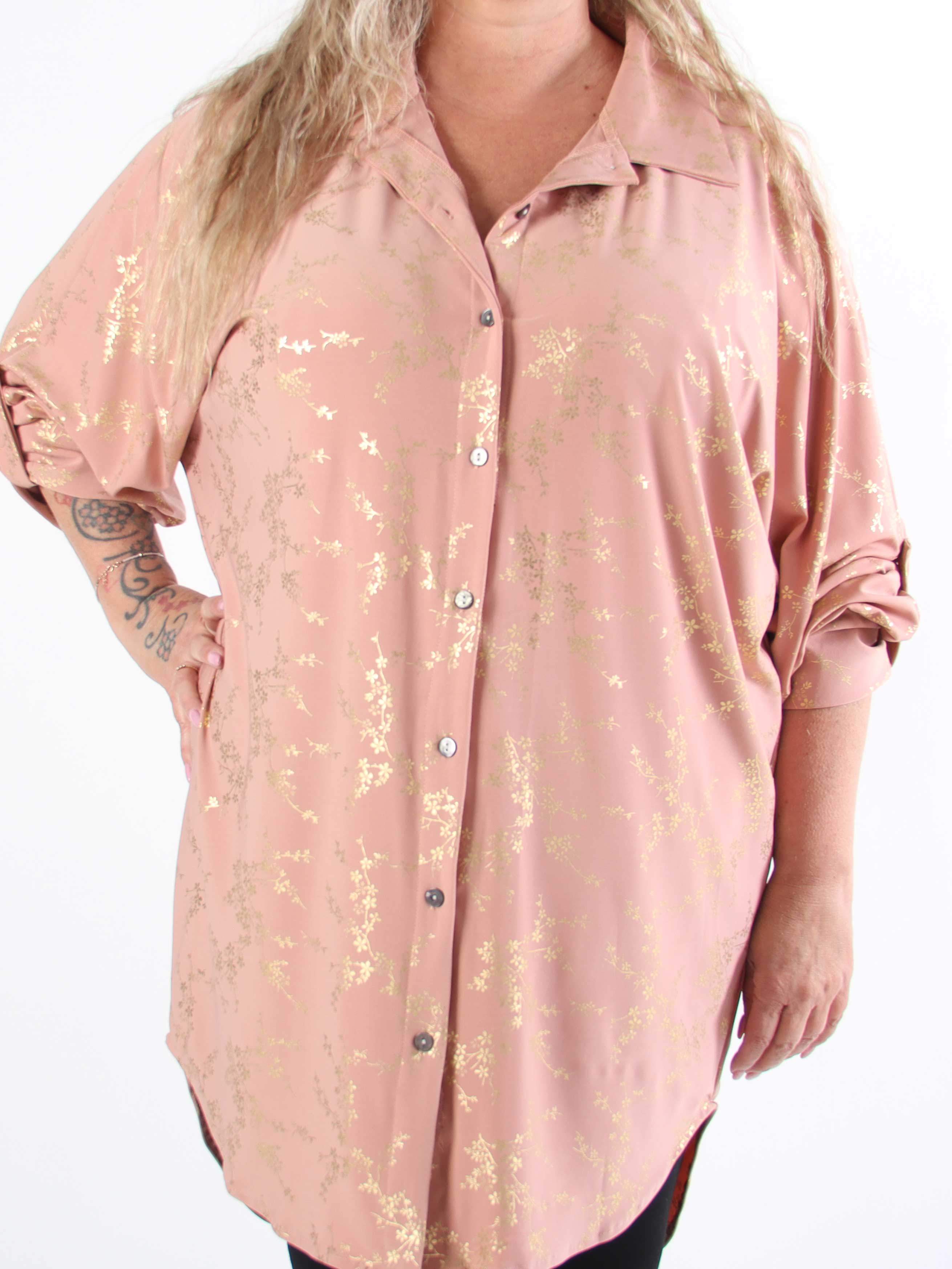 Mia Gold - Skjortklänning i plus size med resår och gulddetaljer