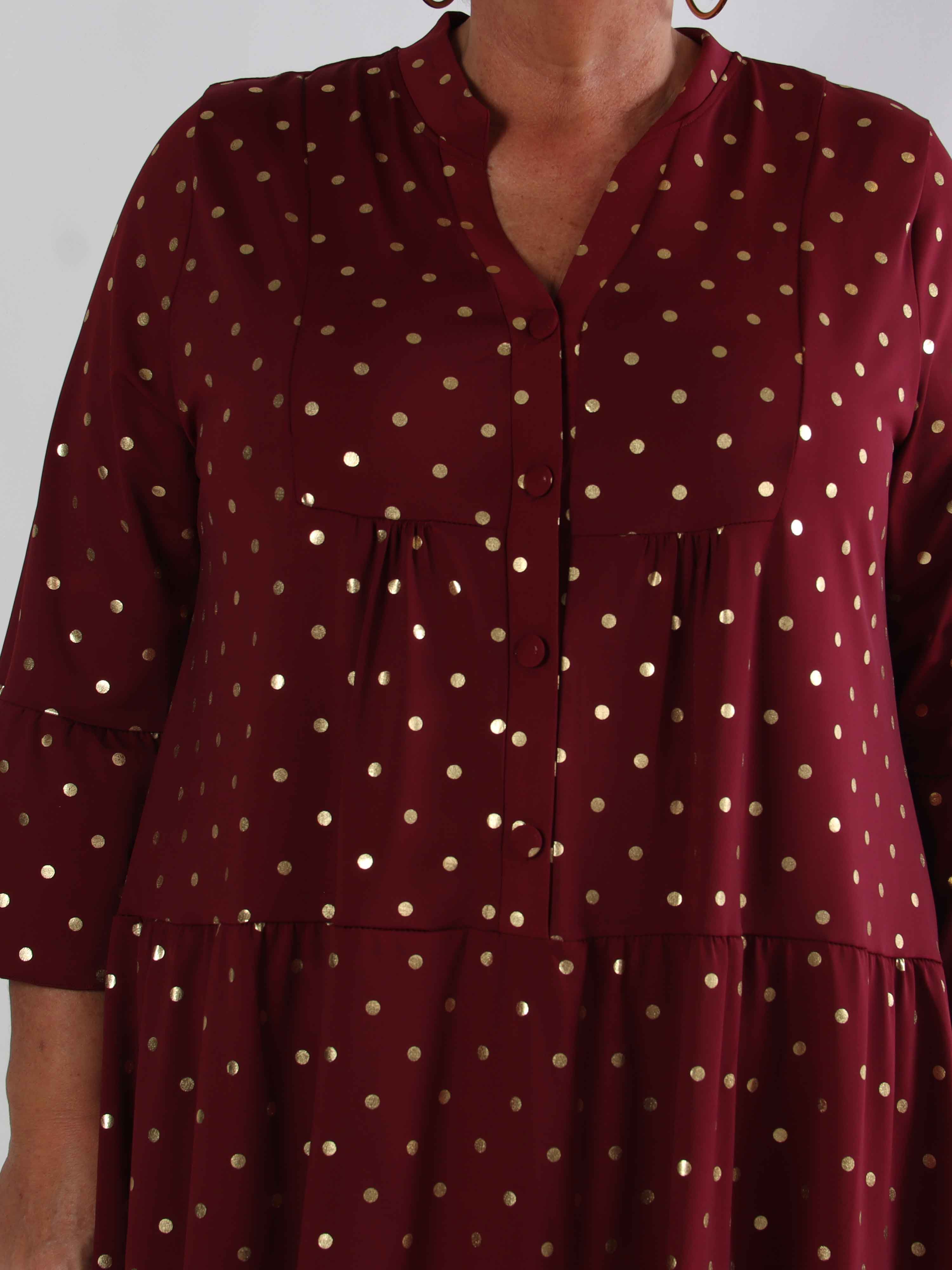 Milania Dot - Elastisk plus size klänning med guldprickar och volanglager