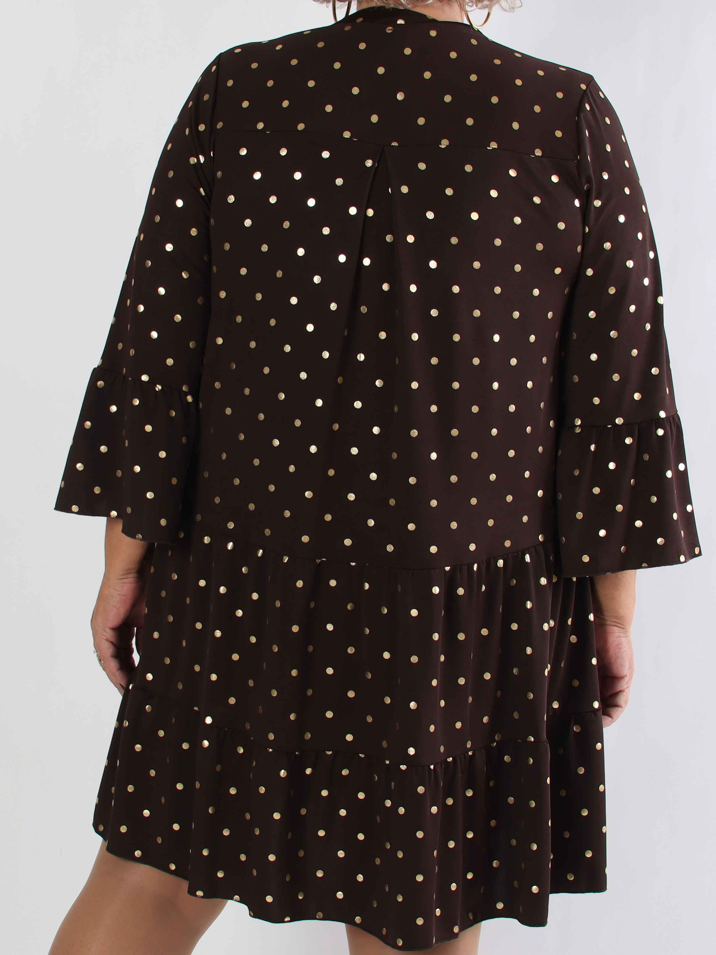 Milania Dot - Elastisk plus size klänning med guldprickar och volanglager