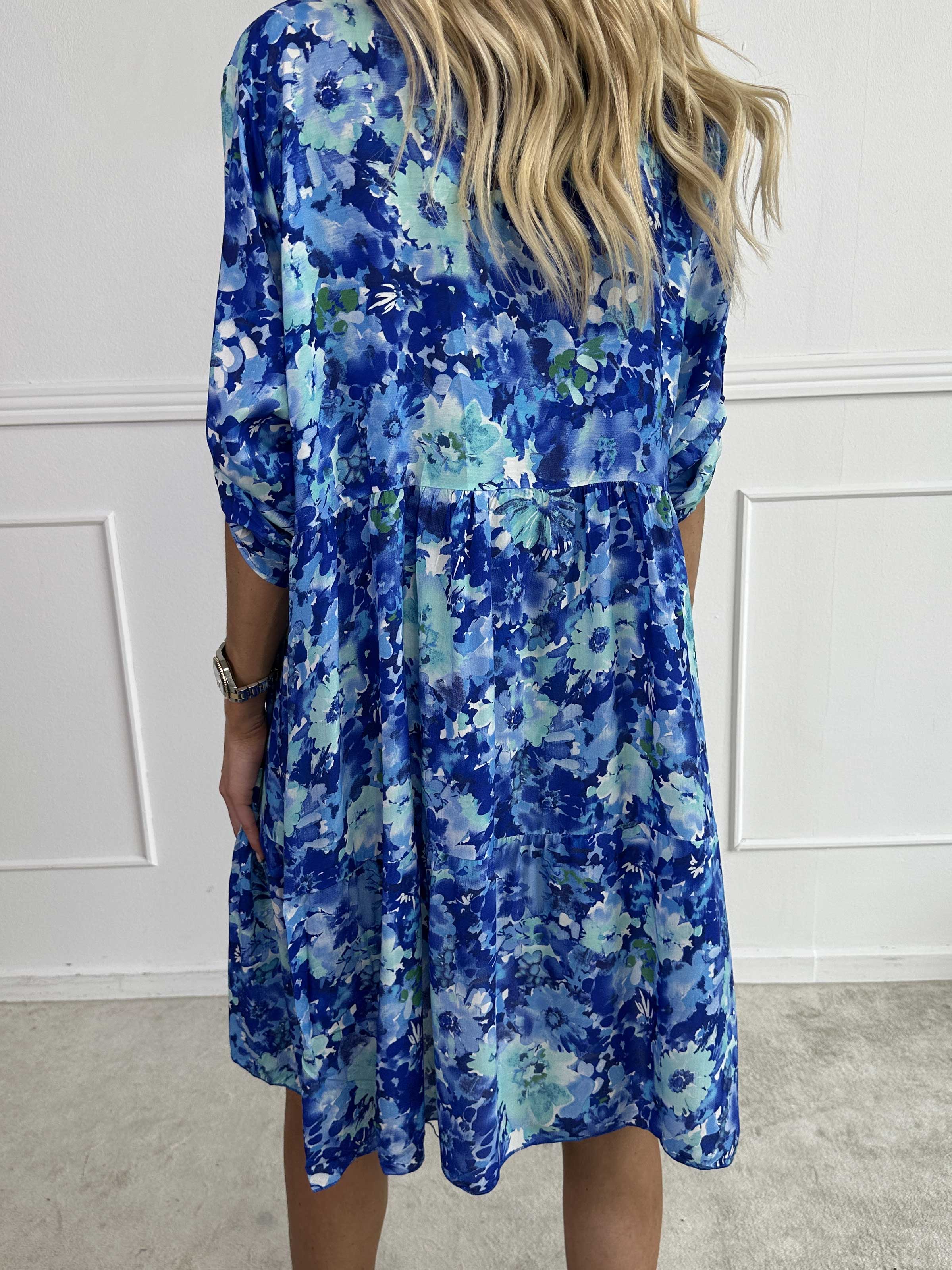 Milano Floral Viscose Midi - Klänning i viskos med blomstermönster