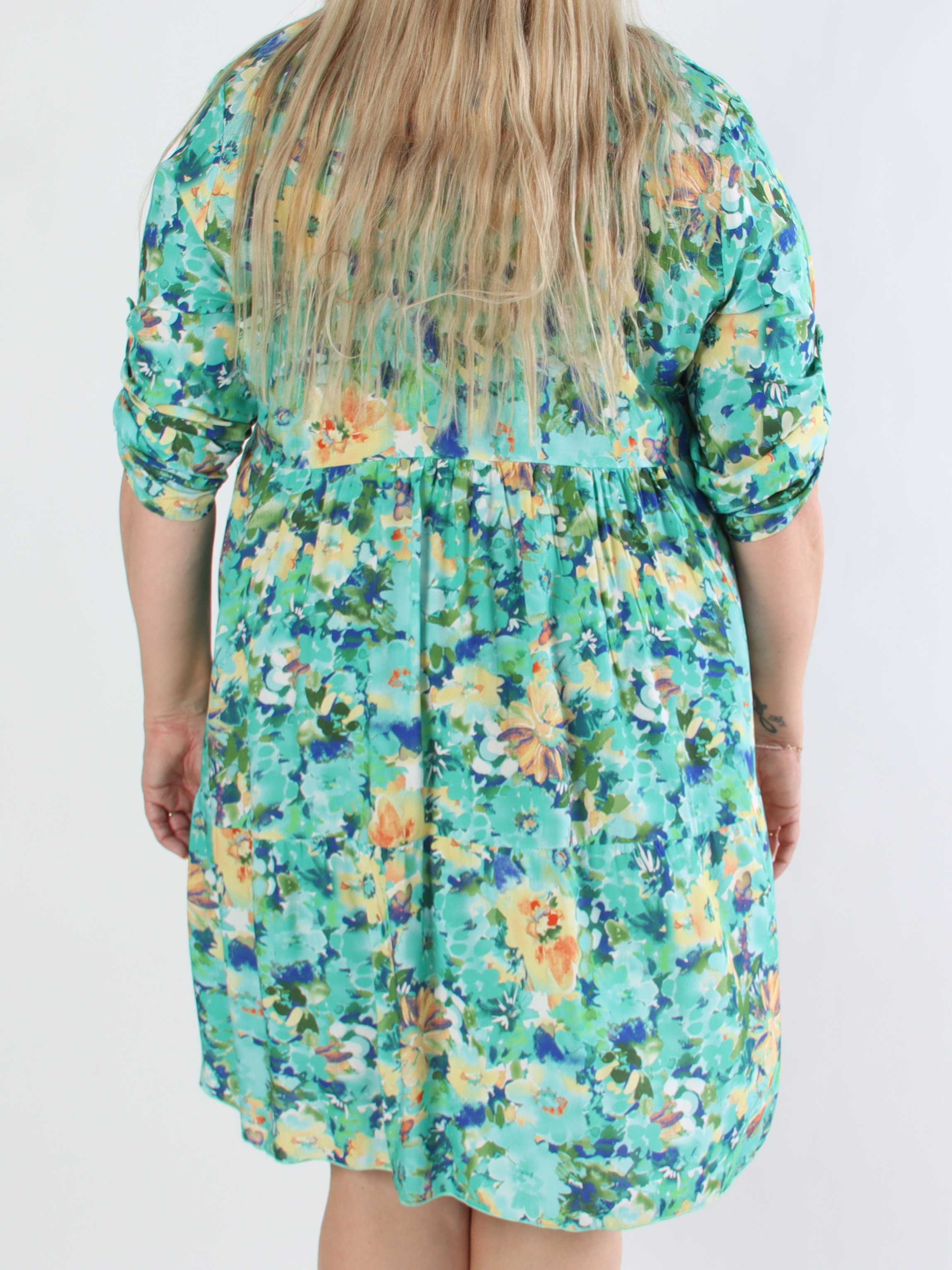 Milano Floral Viscose Midi - Plus size Klänning i viskos med blomstermönster