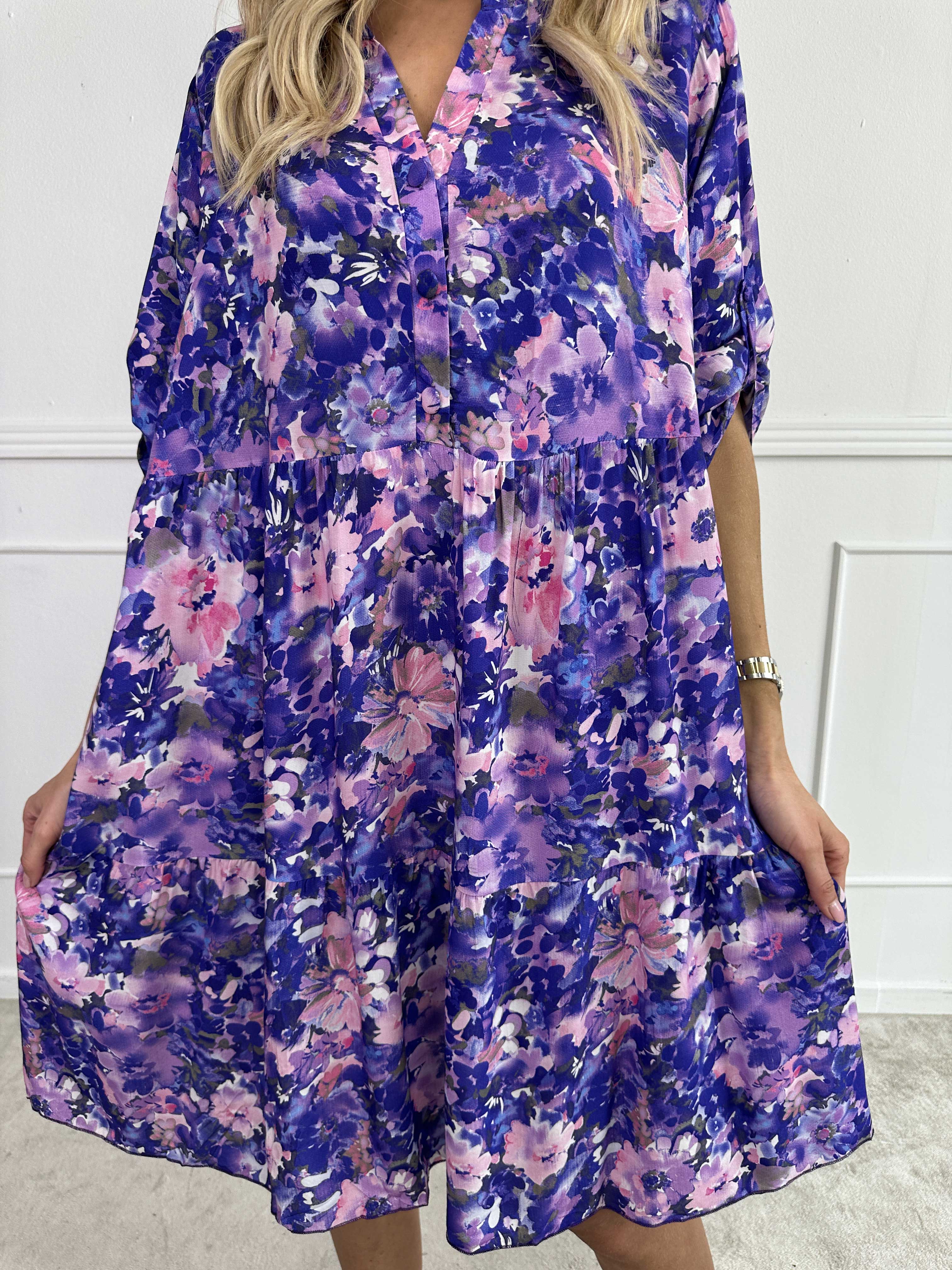 Milano Floral Viscose Midi - Klänning i viskos med blomstermönster