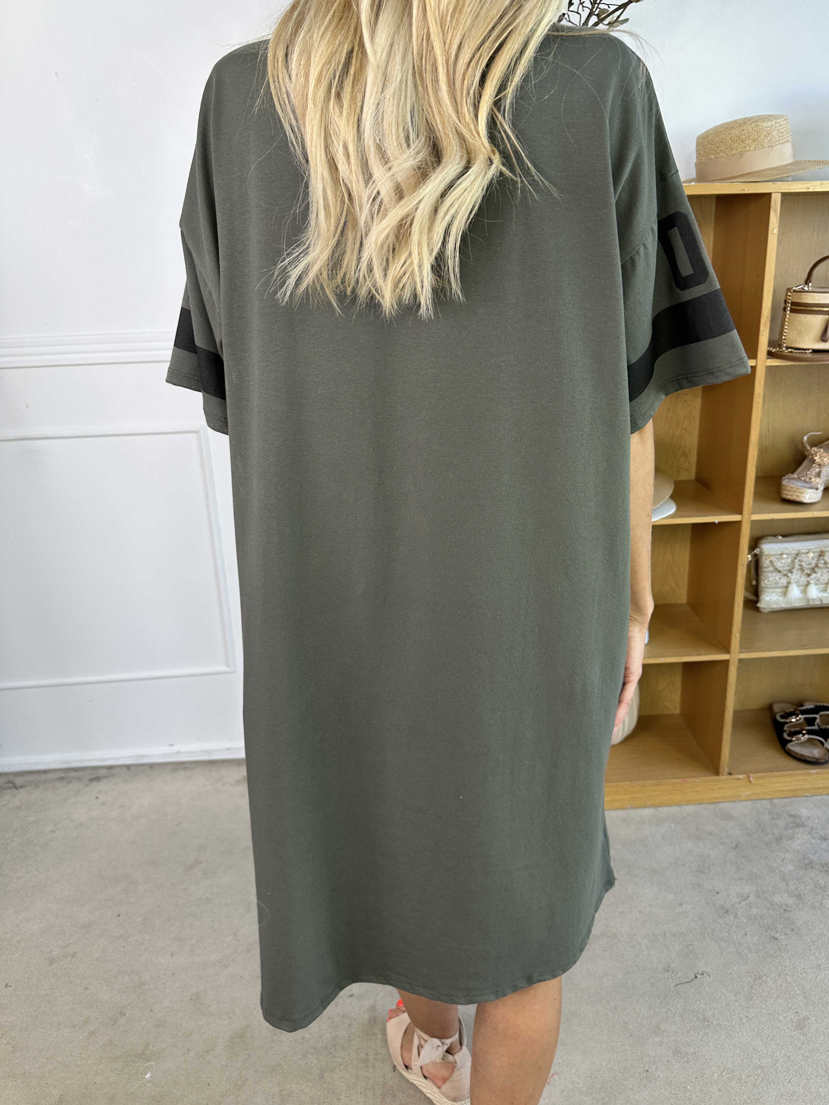 Millie - Queen t-shirtklänning i mjuk bomull