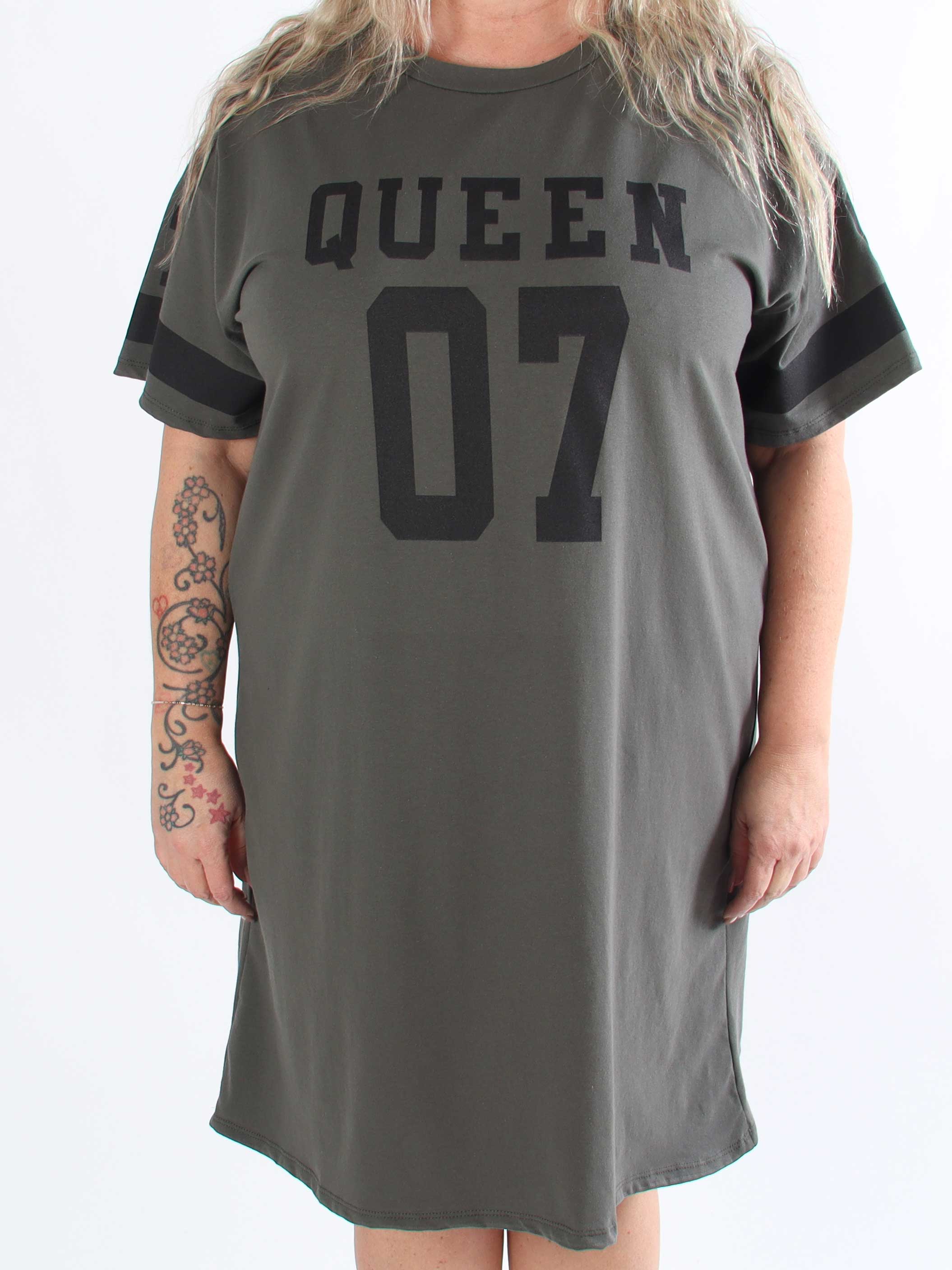 Millie - Plus size queen t-shirtklänning i mjuk bomull