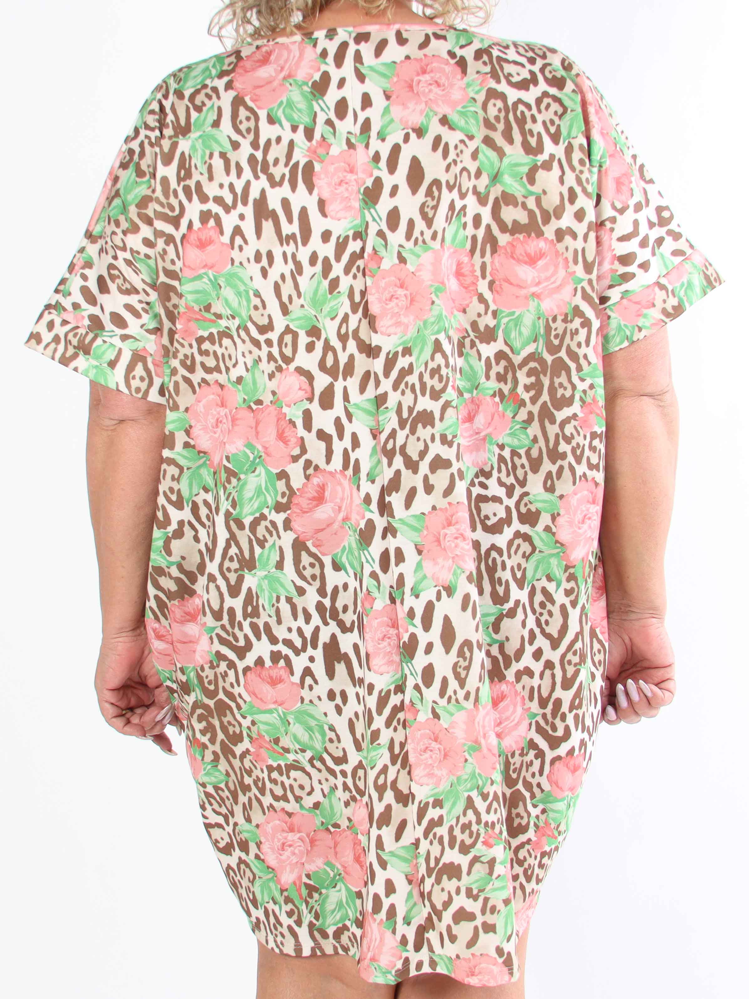 Mintu Leo Dress - Plus size t-shirtklänning i bomull med leopardtryck
