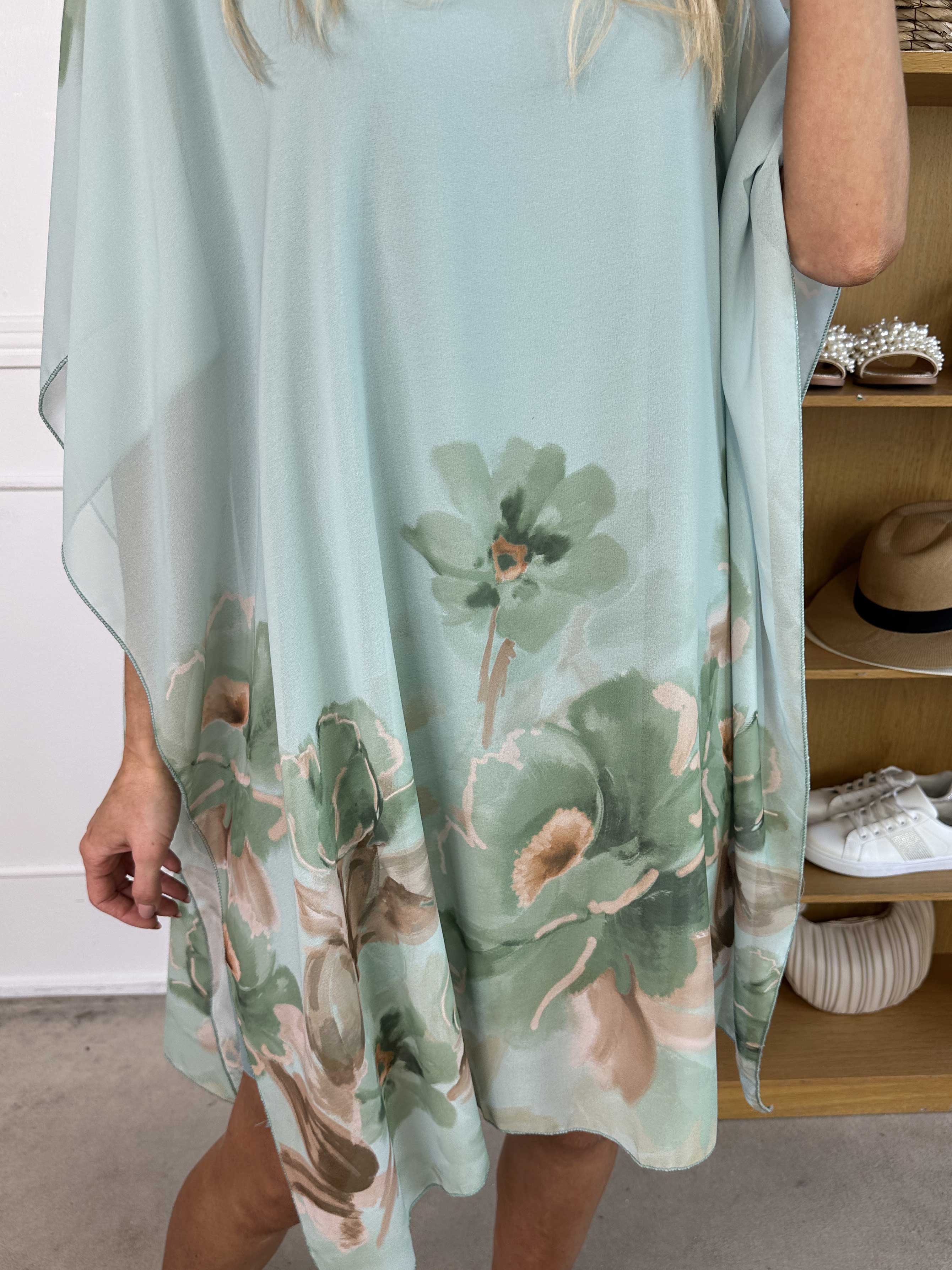 Mirabella - Tunikaklänning med chiffonglager och underkjol i viskos