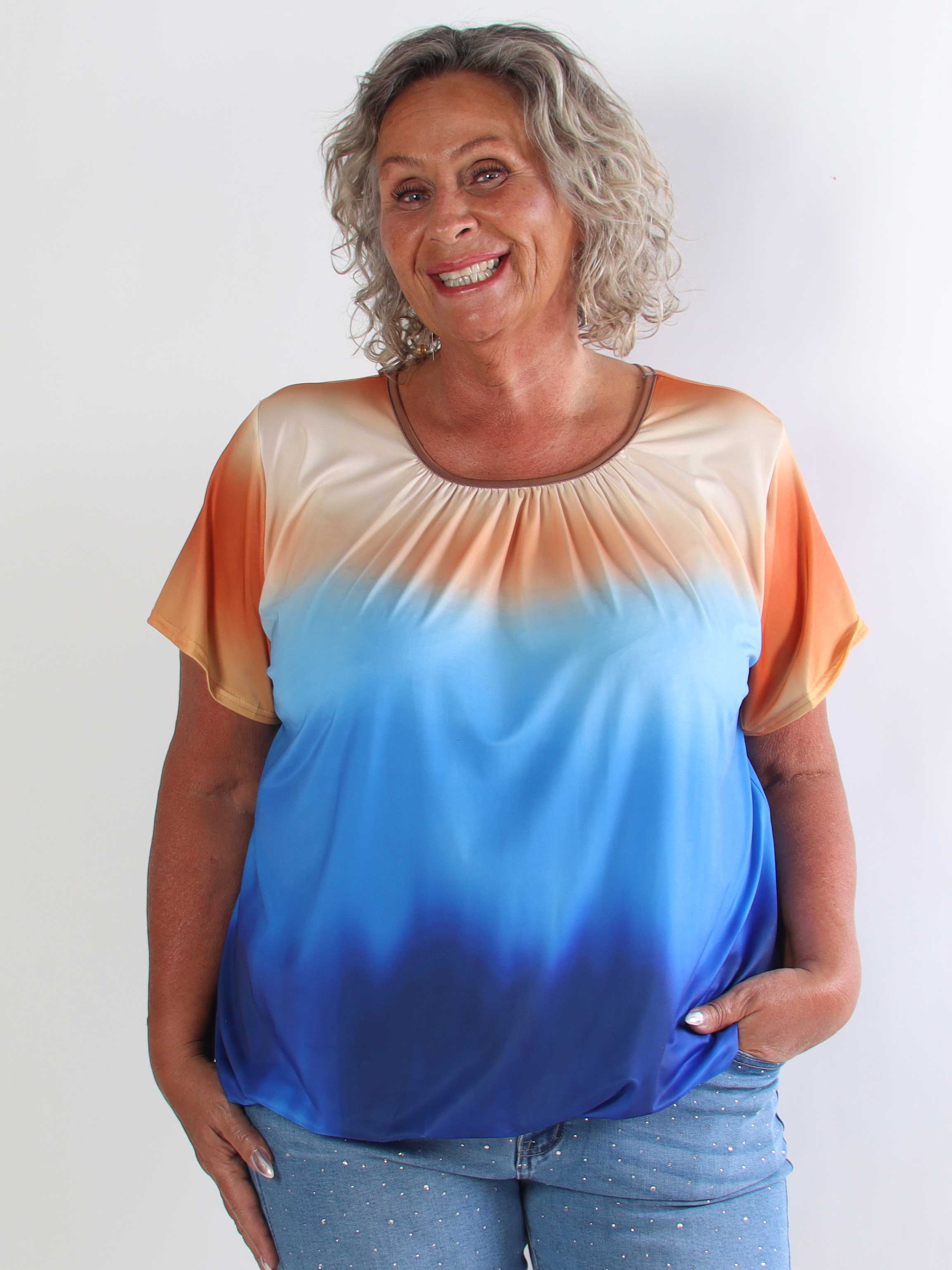 Miracle Batik - Plus size t-shirt i faded farver med elastik for enden