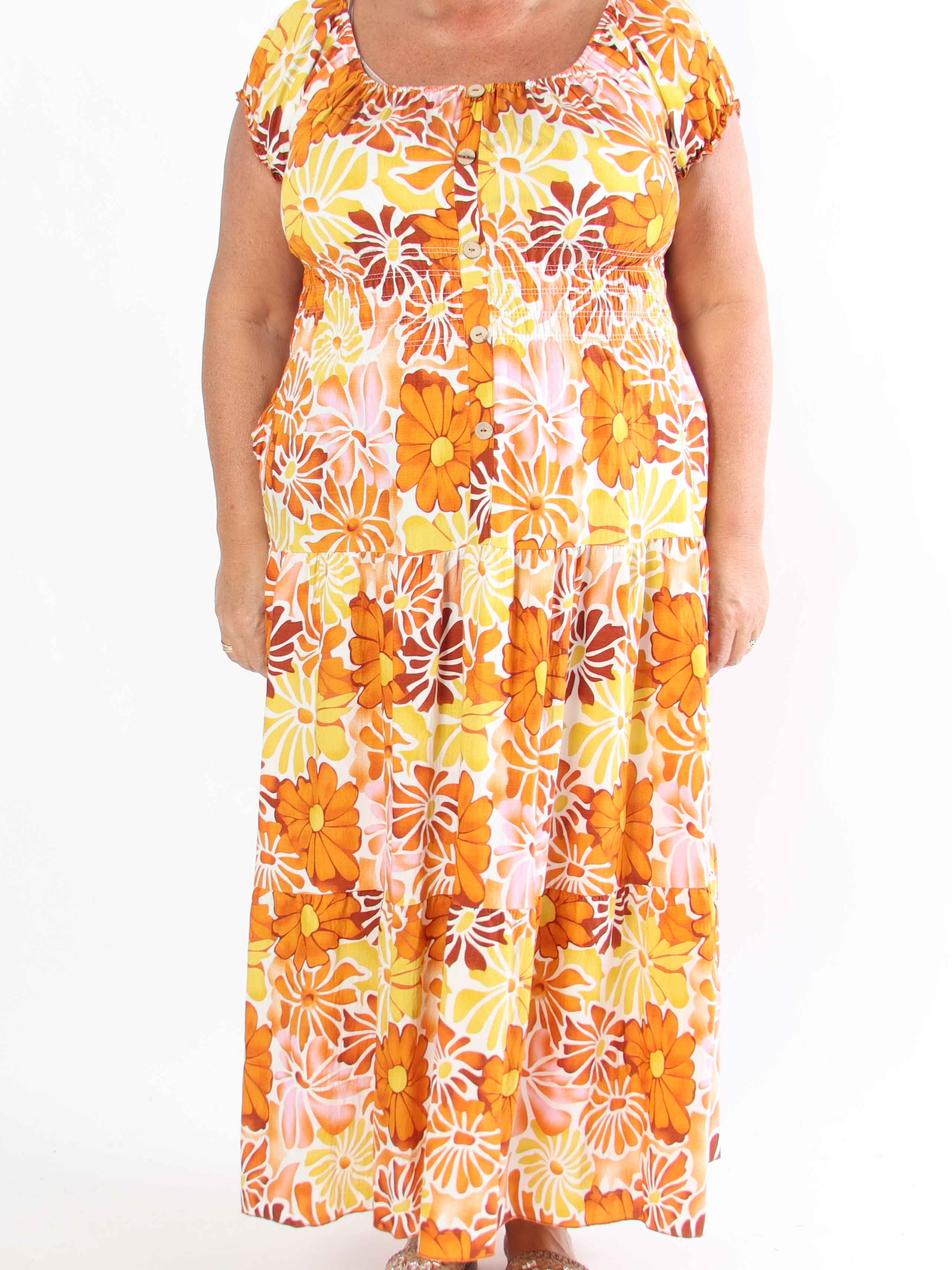 Monica - Plus size-klänning i viskos med smockad midja och puffärmar