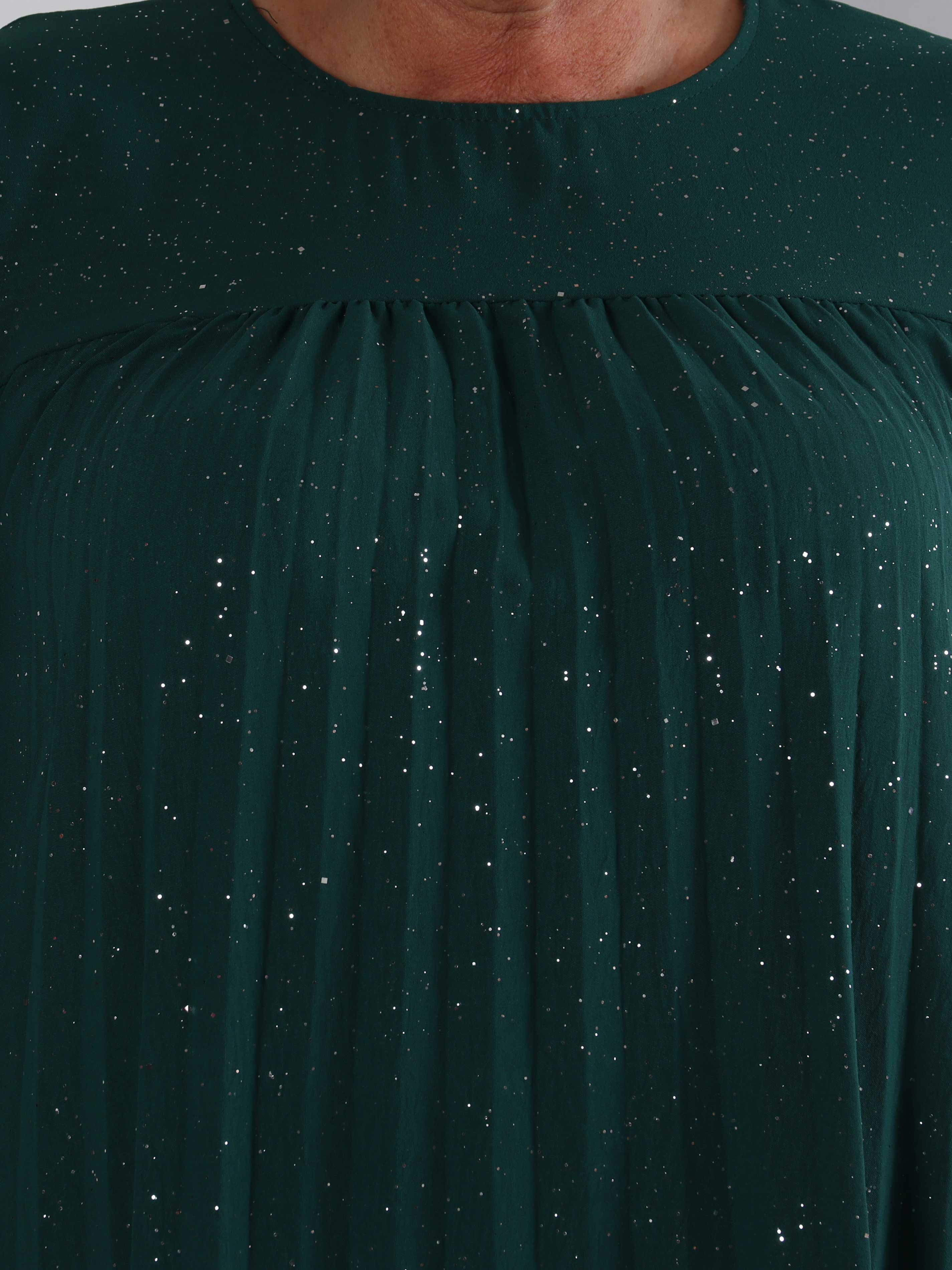 Nancy Glitter Short L/S - Plisserad plus size klänning med fickor och glitter