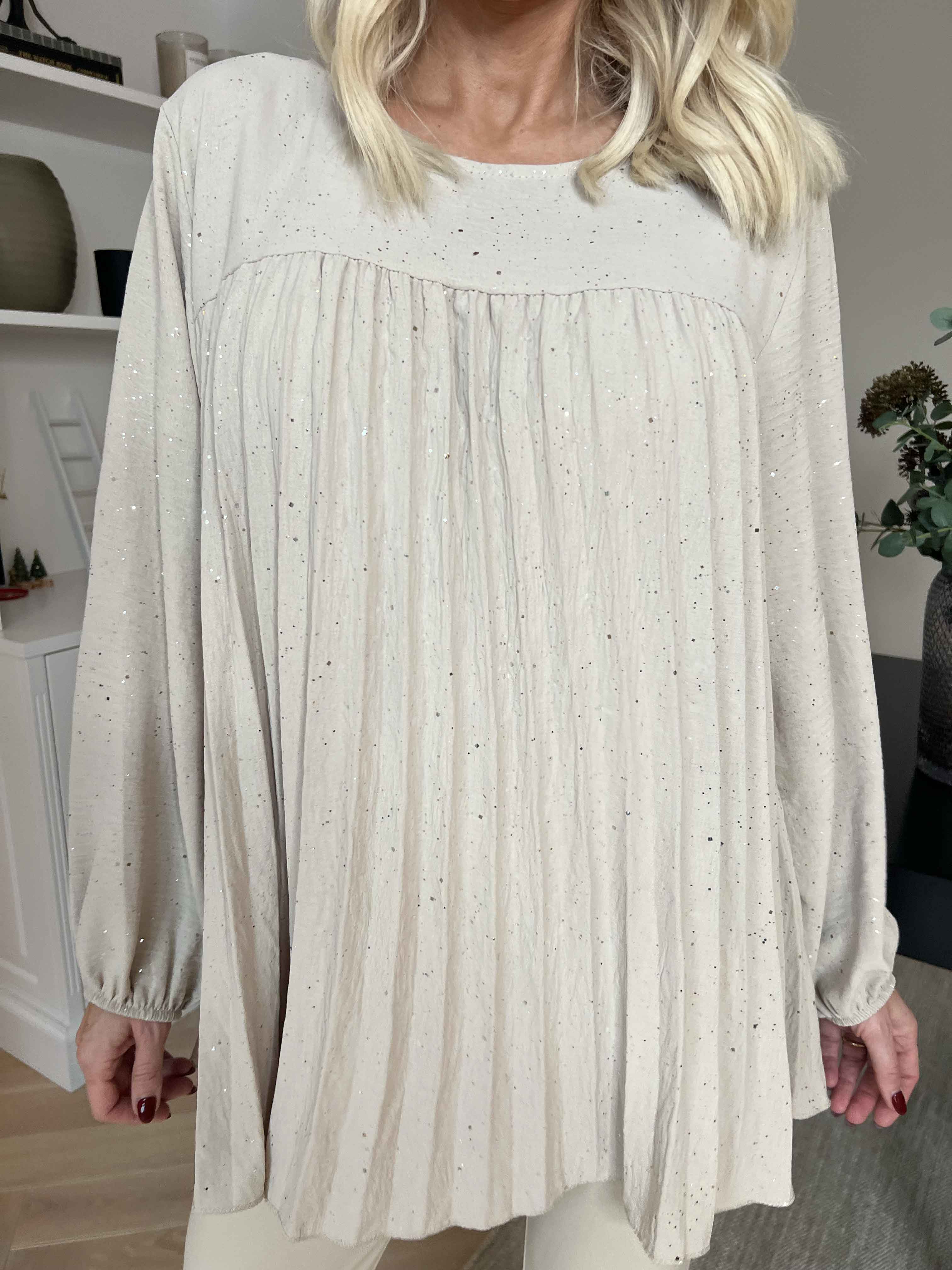 Nancy Glitter Shirt L/S - Plisserad blus med glitter