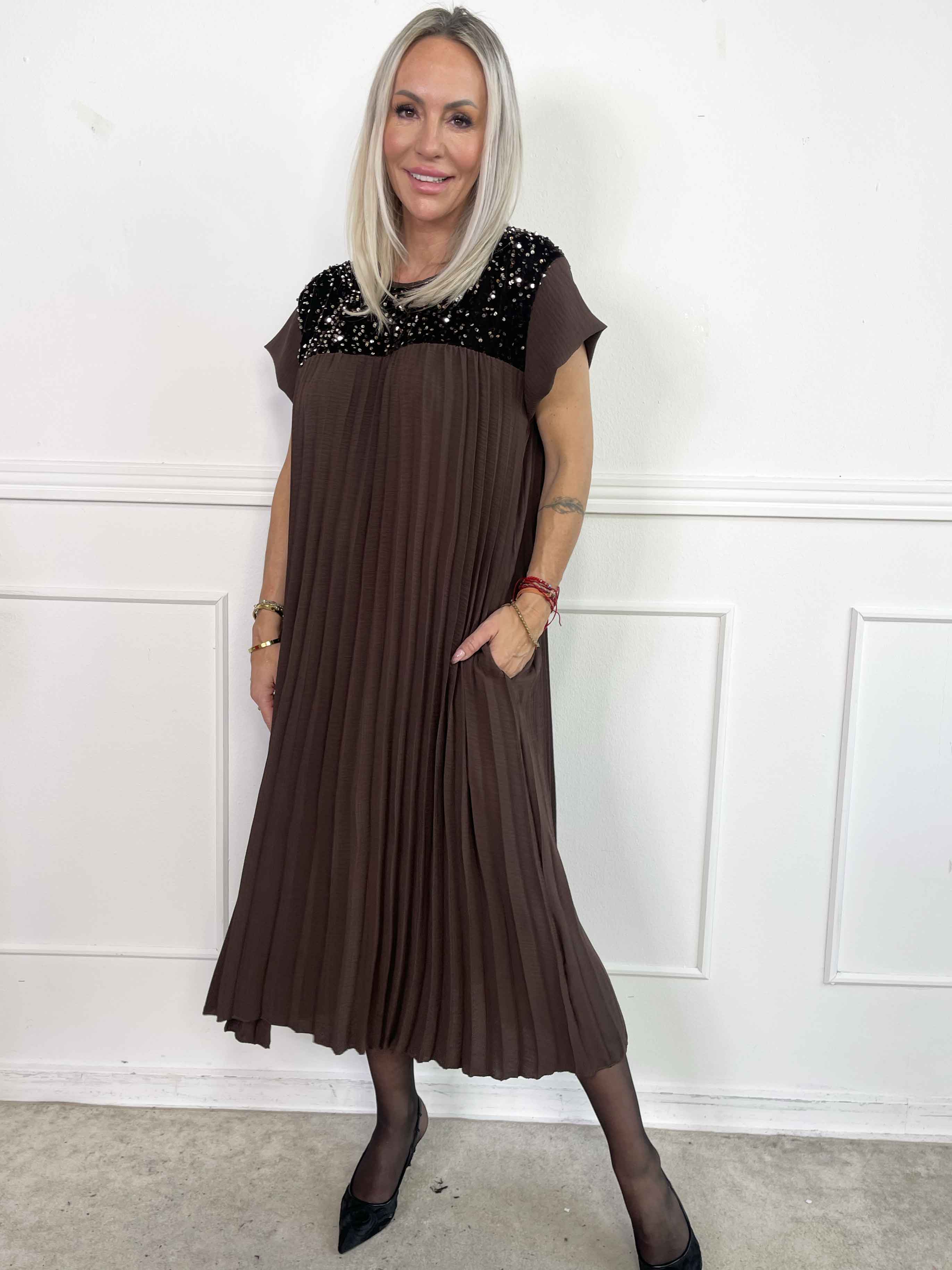 Nancy Party - Lång plisserad klänning med paljetter och velour