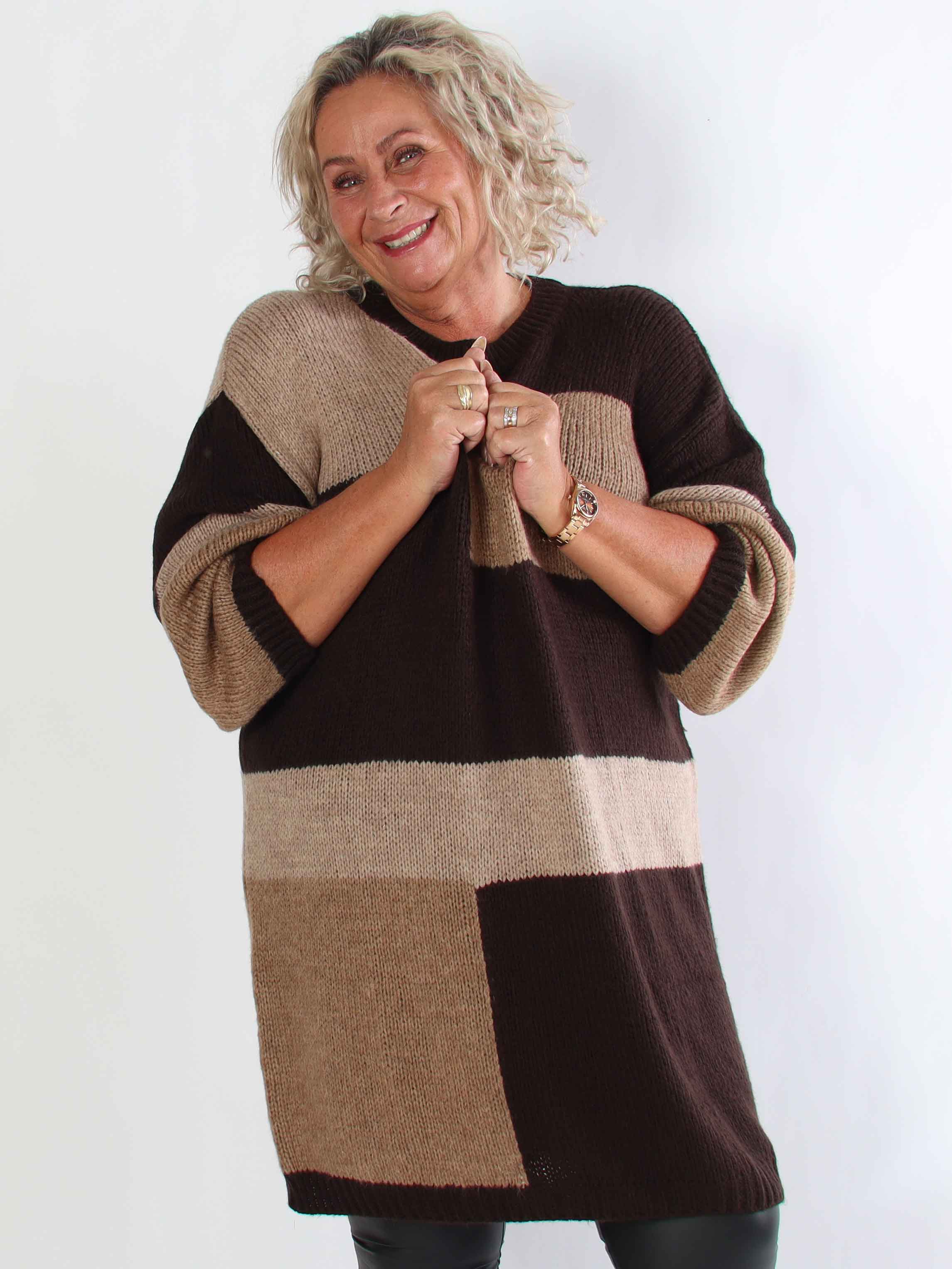 Nesrin - Stickad flerfärgad plus size klänning