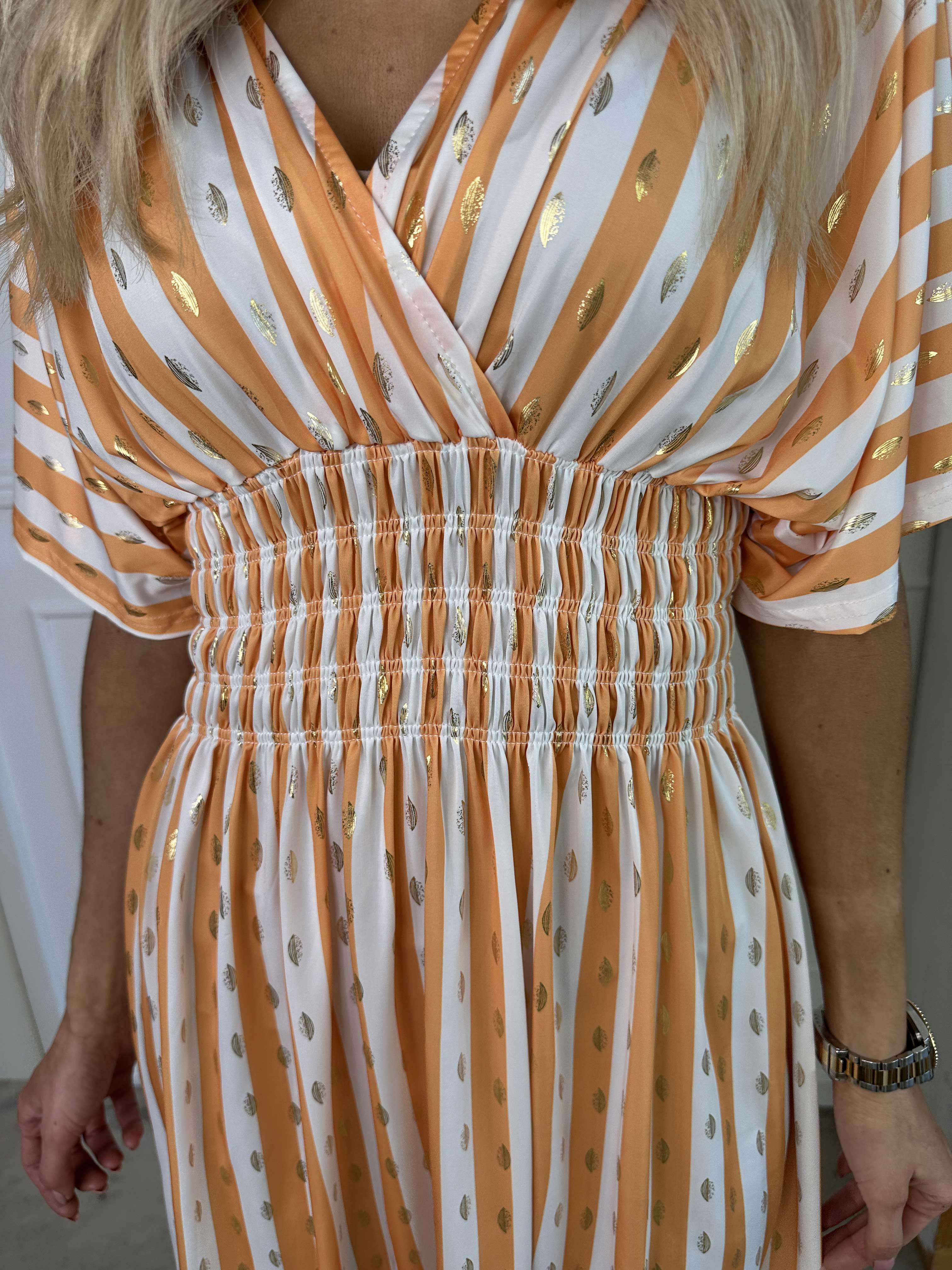 Pams Stripe Short - Randig klänning med resår och gulddetaljer