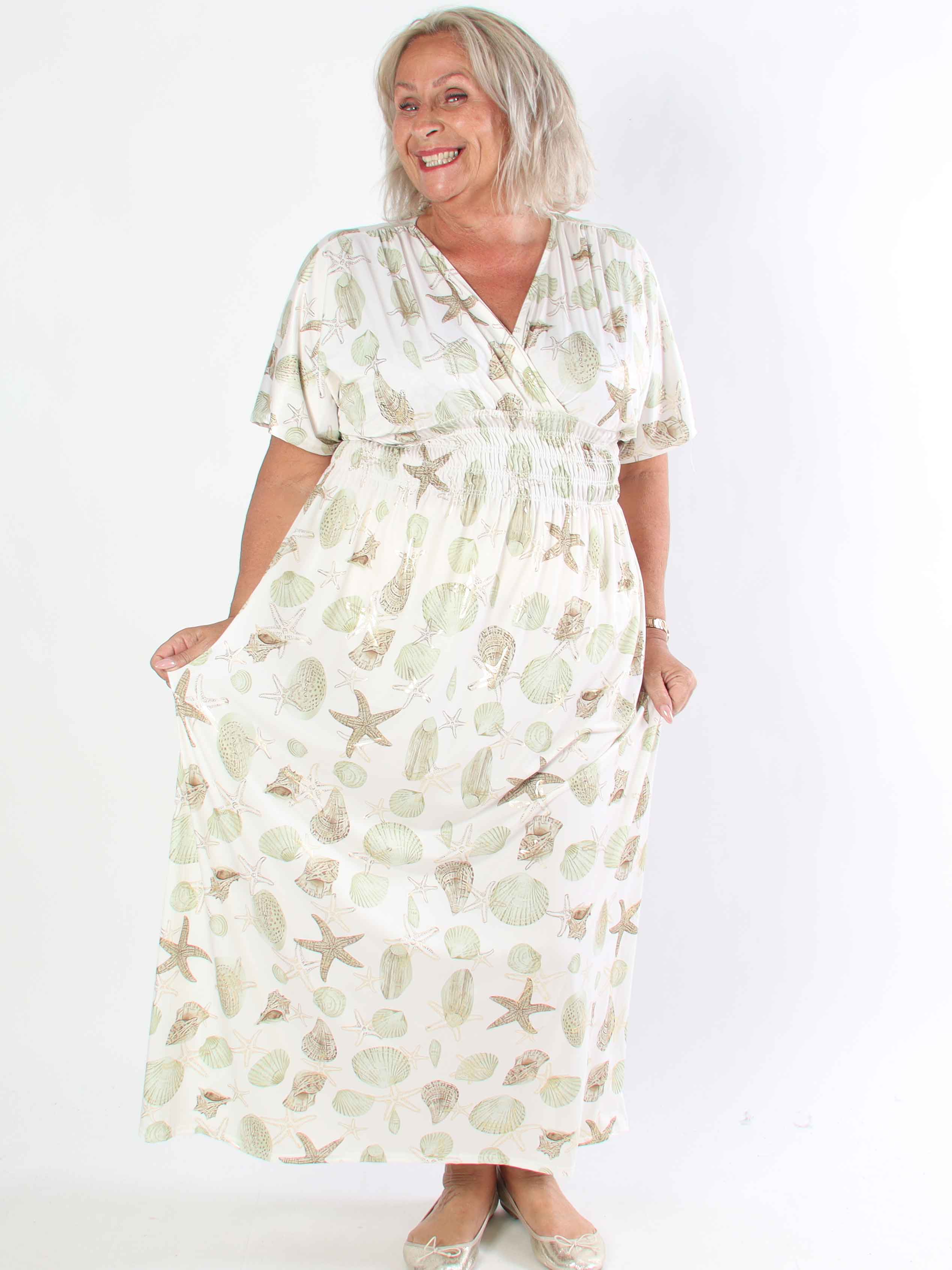 Pams Beach - Lång elastisk plus size klänning med musslor