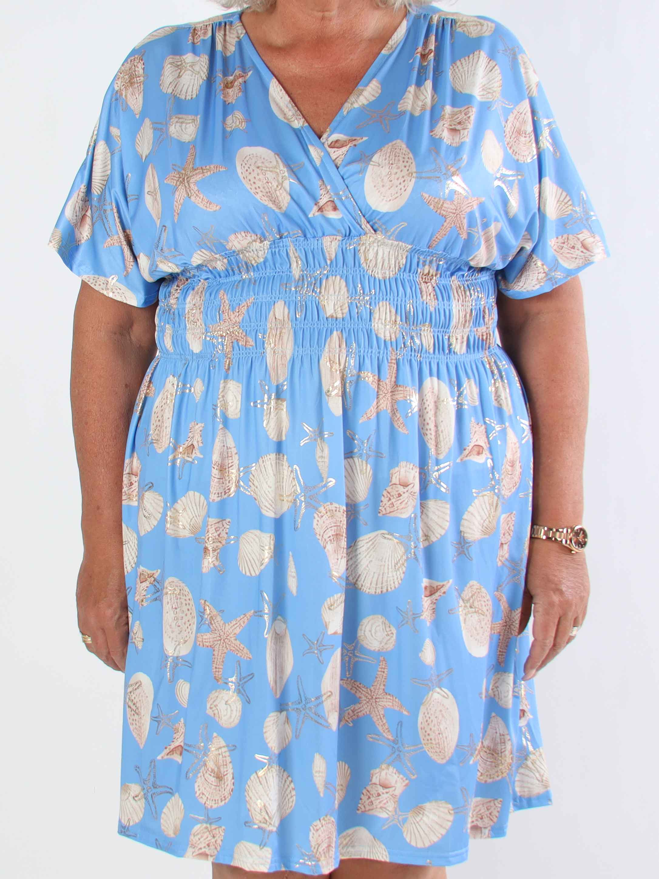 Pams Beach Short - Elastisk plus size klänning med musslor