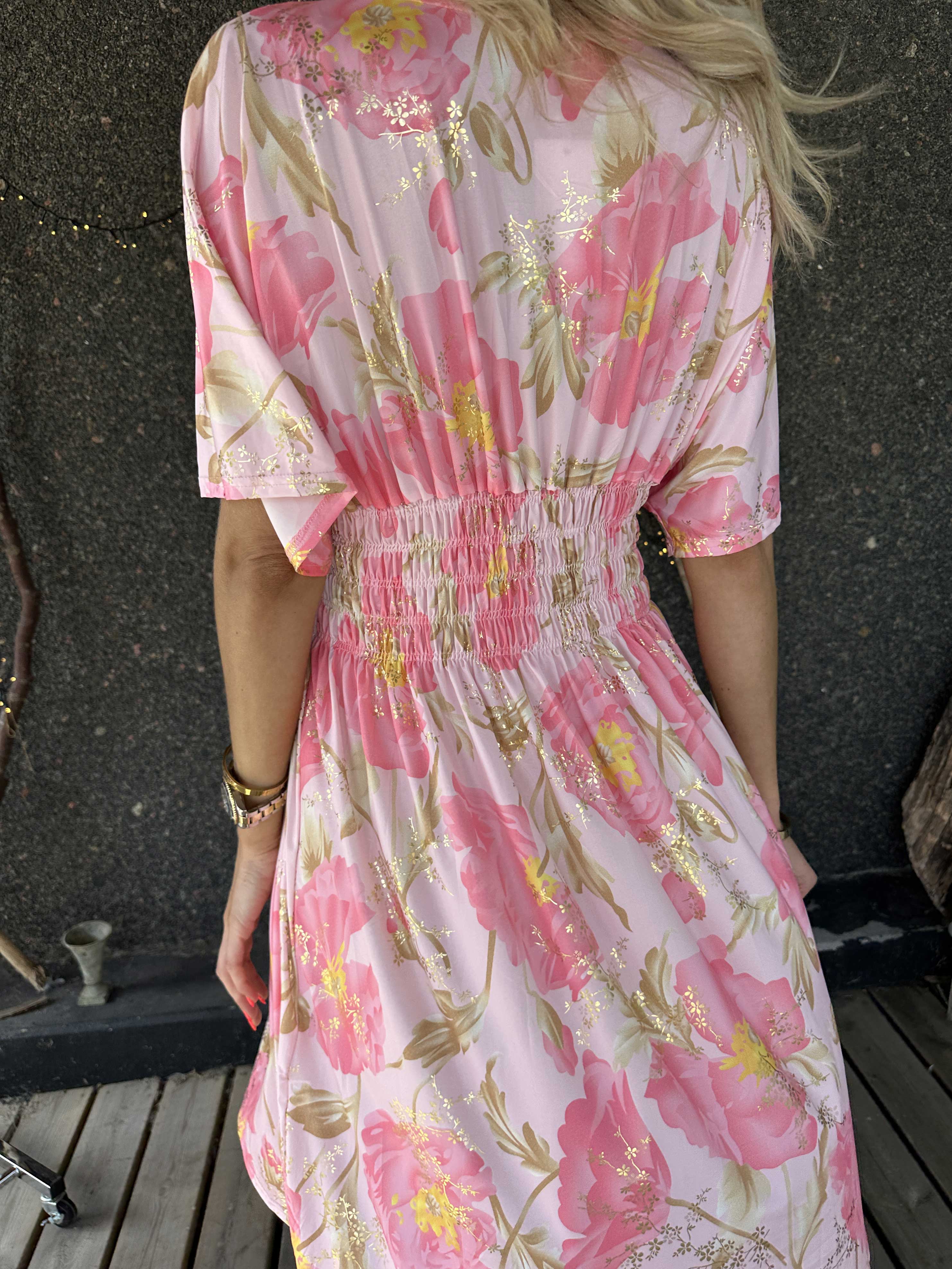 Pams Botanic Short - Stretchig blommig klänning