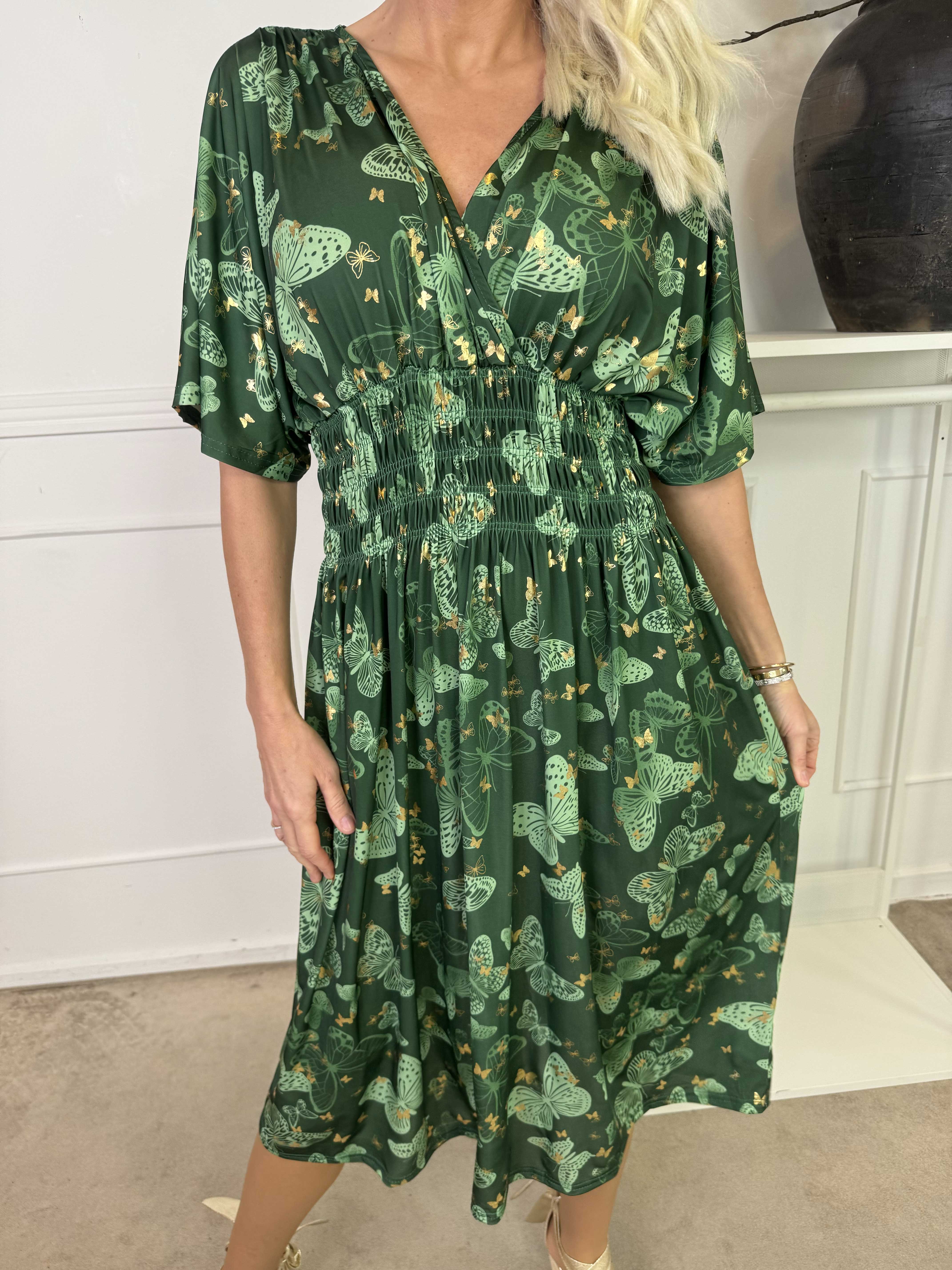 Pams Butterfly Midi S/S - Elastisk klänning med fjärilsmönster