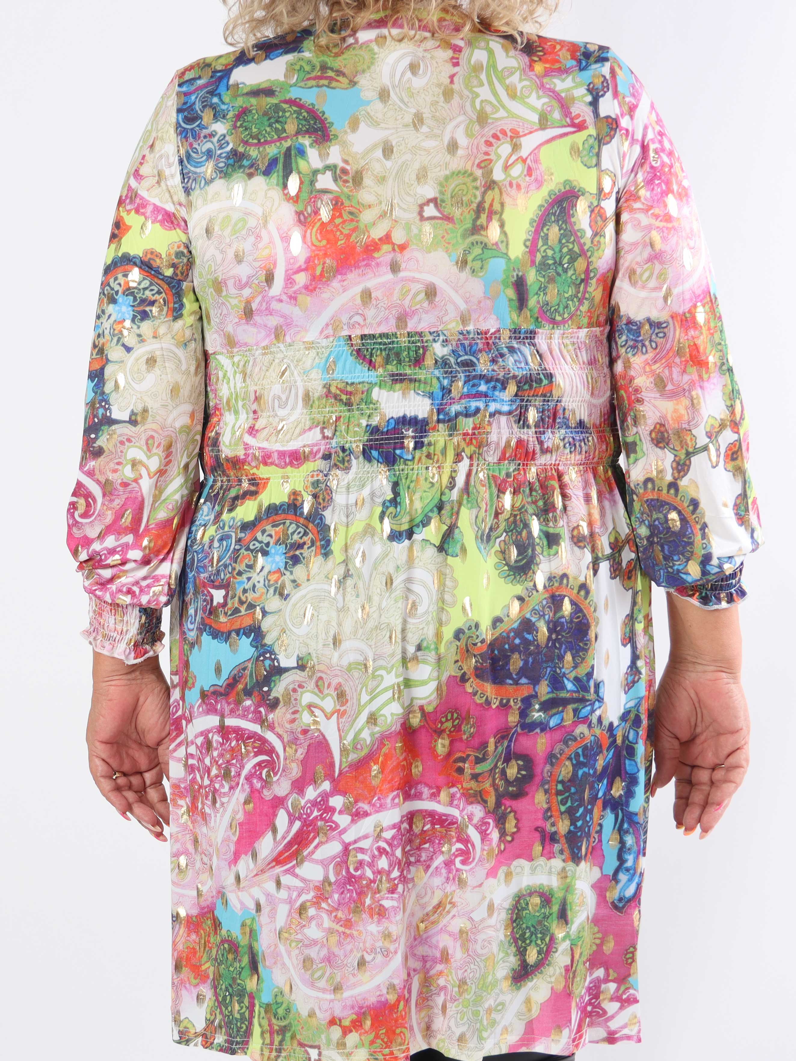 Pams Elements Short L/S - Elastiskt mönstrad plus size-klänning i skrynkelfritt tyg