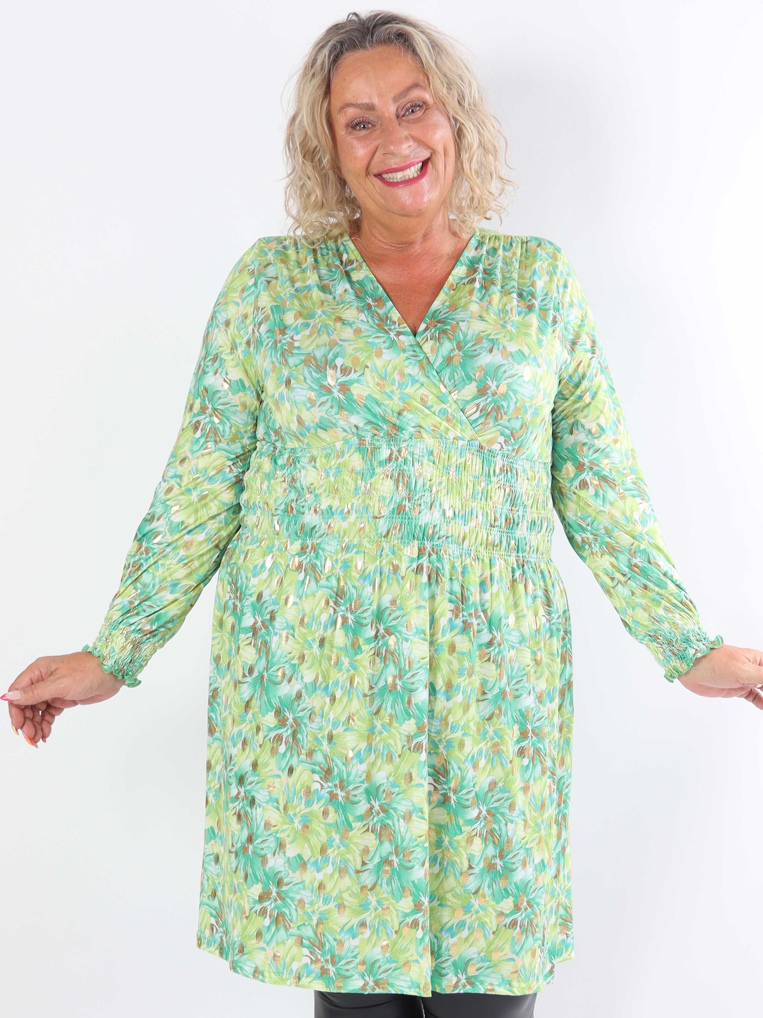 Pams Floral Short L/S - Elastisk plus size-klänning med smockad midja