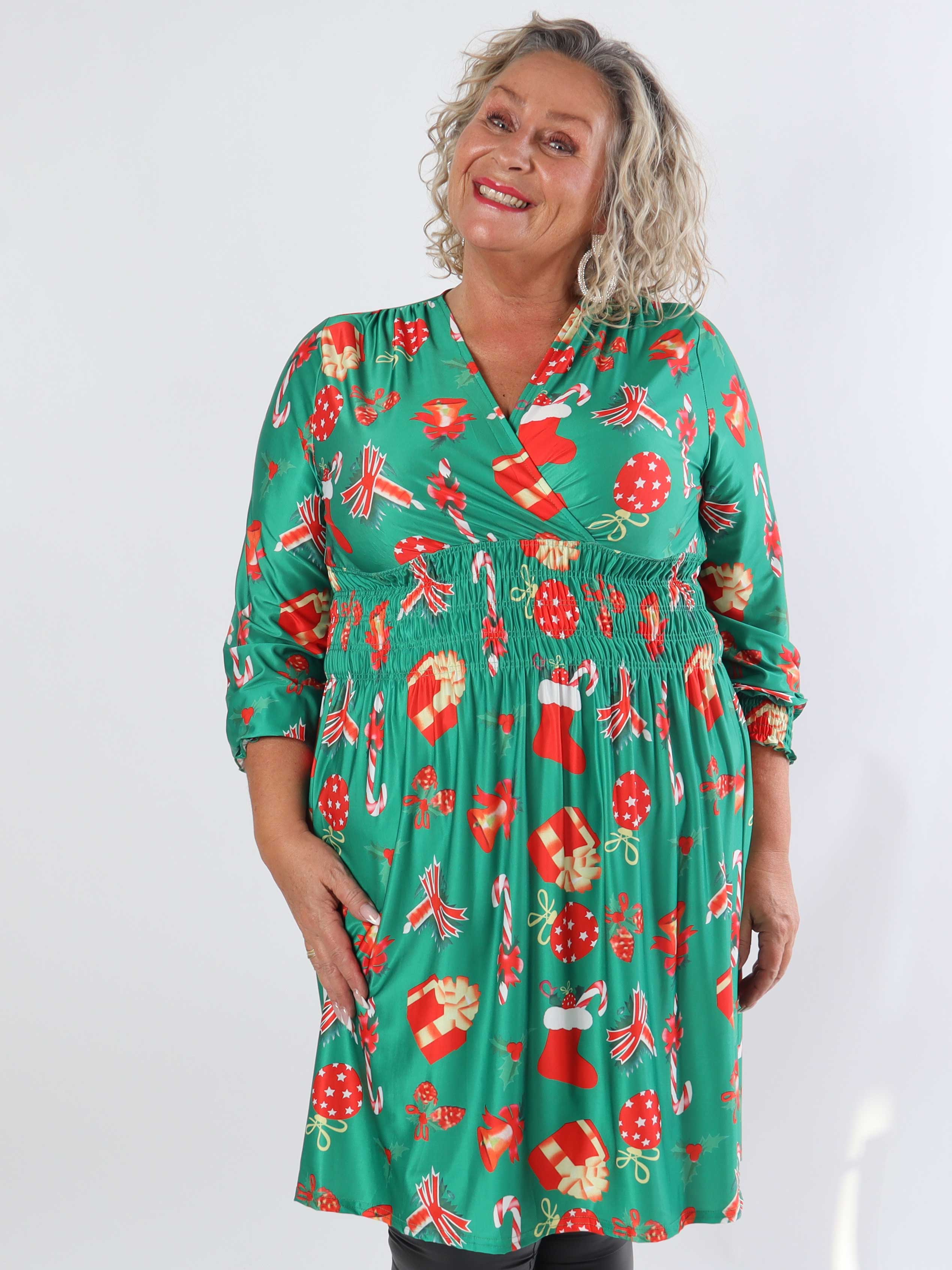 Pams Holiday Short L/S - Elastisk plus size-klänning med julmotiv