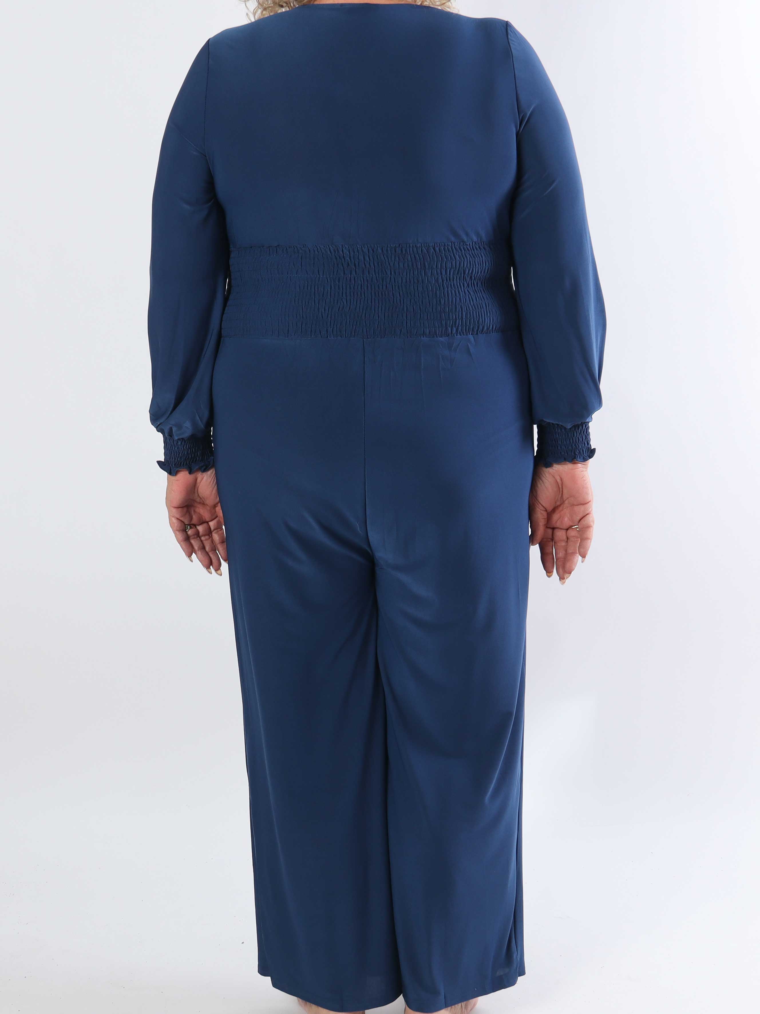 Pams Plain Jumpsuit L/S - Plain elastisk jumpsuit i storlekar