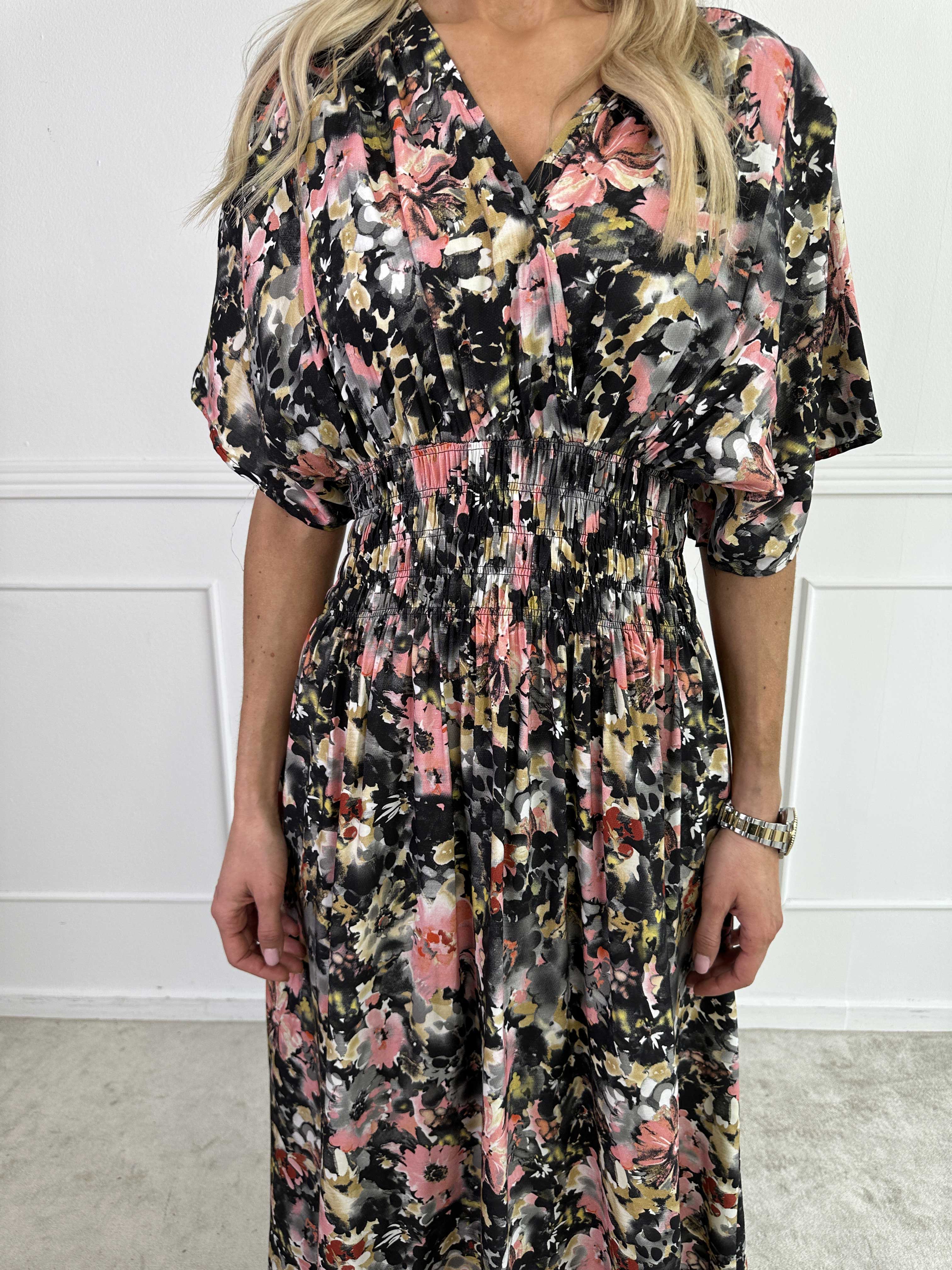 Pams Flower Viscose - Klänning nu i viskos med blomstermönster och smock