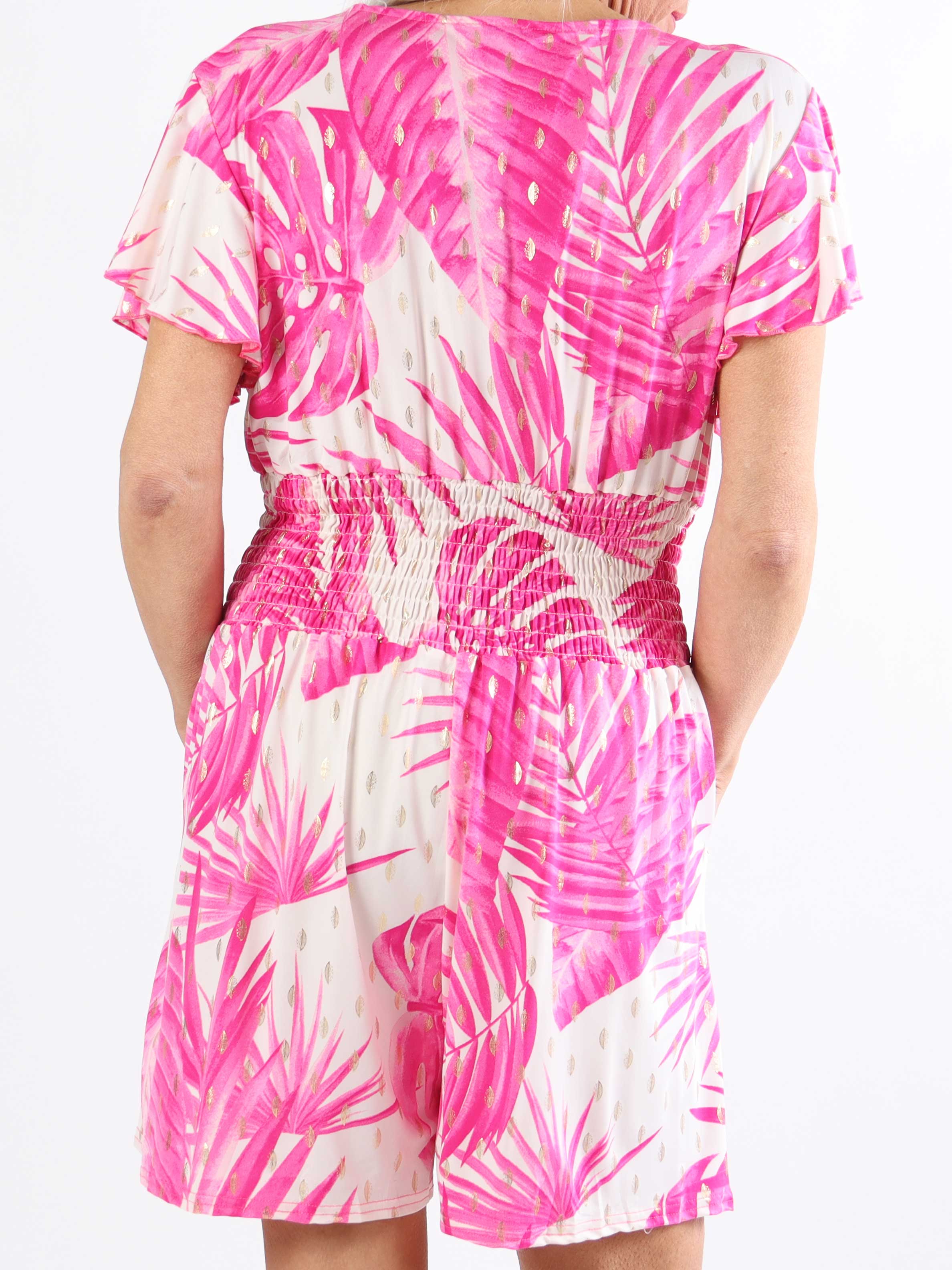 Pams Leaf Playsuit - Elastisk playsuit i plusstorlek med bladmönster